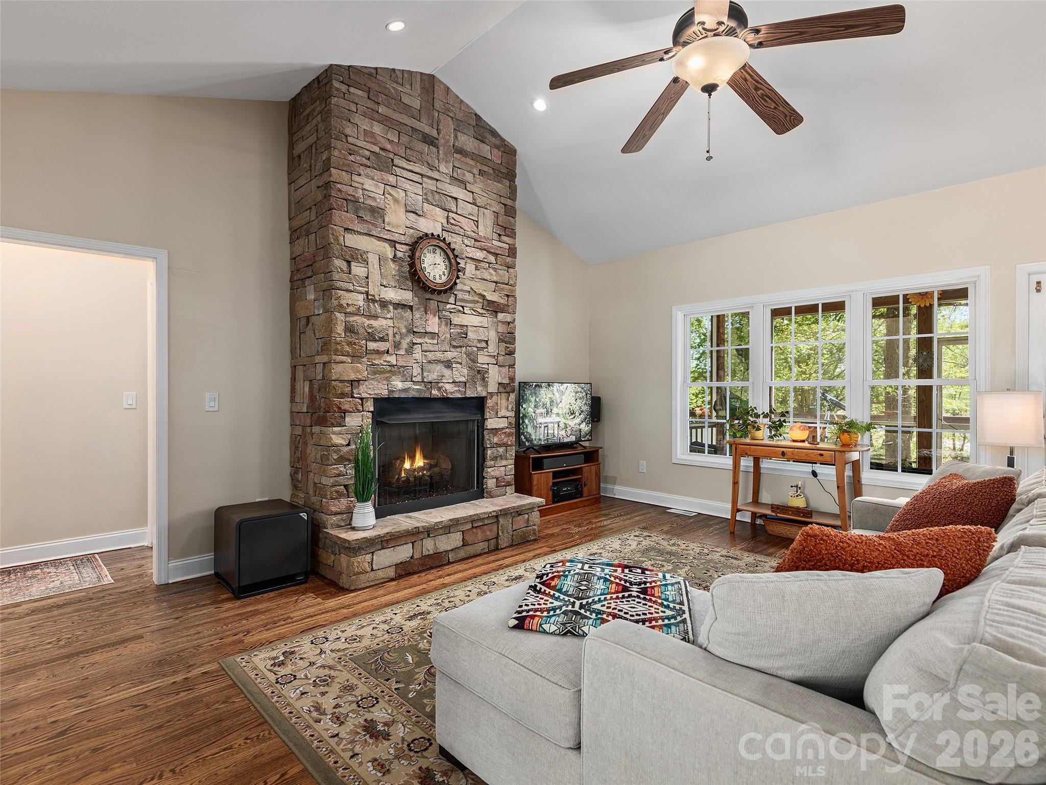 37 Crimson Lane — Hendersonville