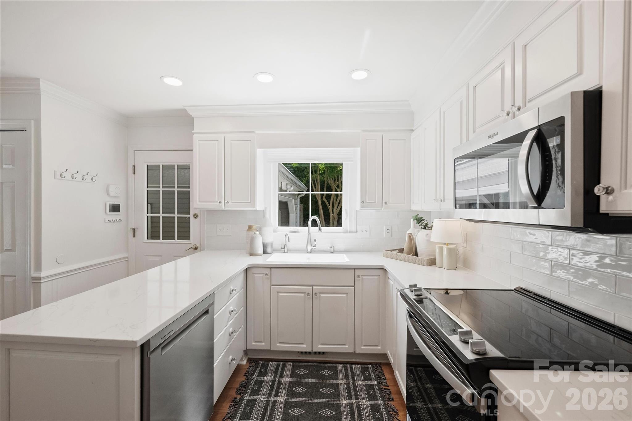 4013 Bridgewood Lane — Charlotte