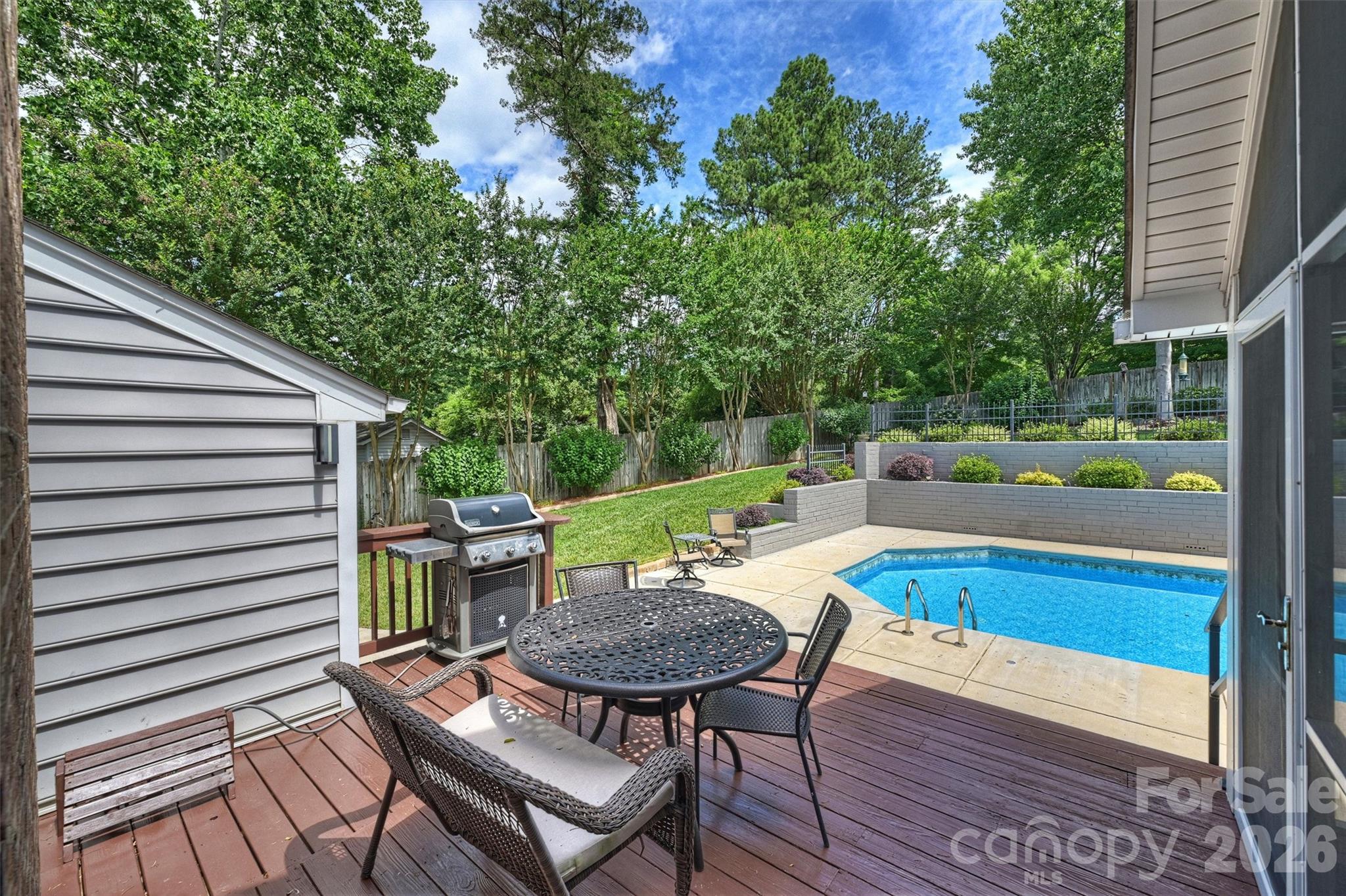4013 Bridgewood Lane — Charlotte