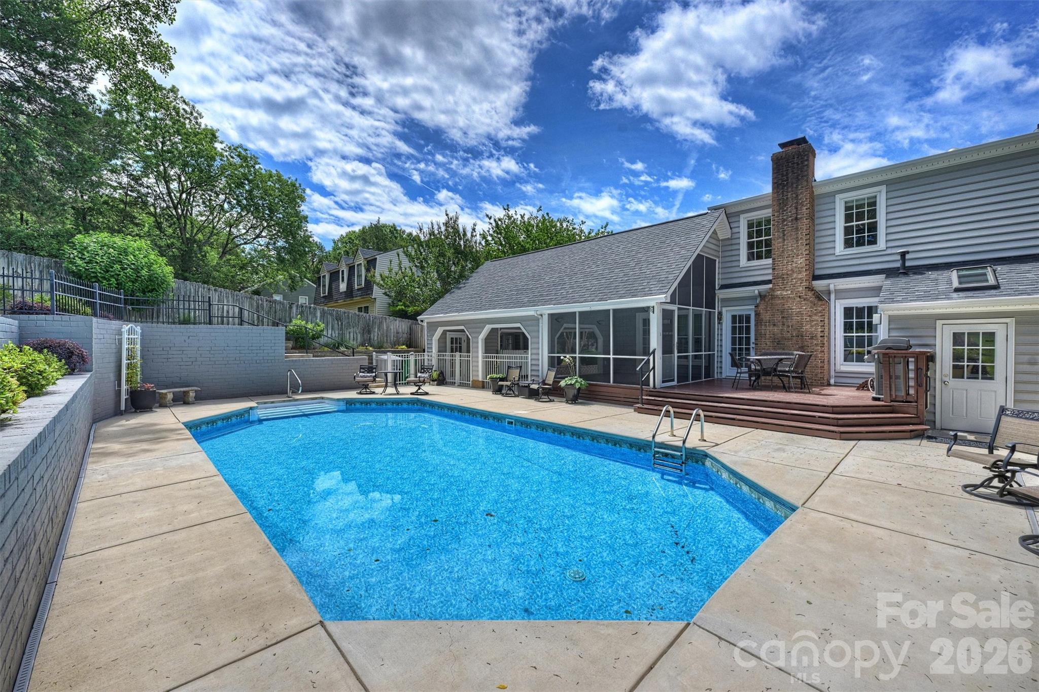 4013 Bridgewood Lane — Charlotte