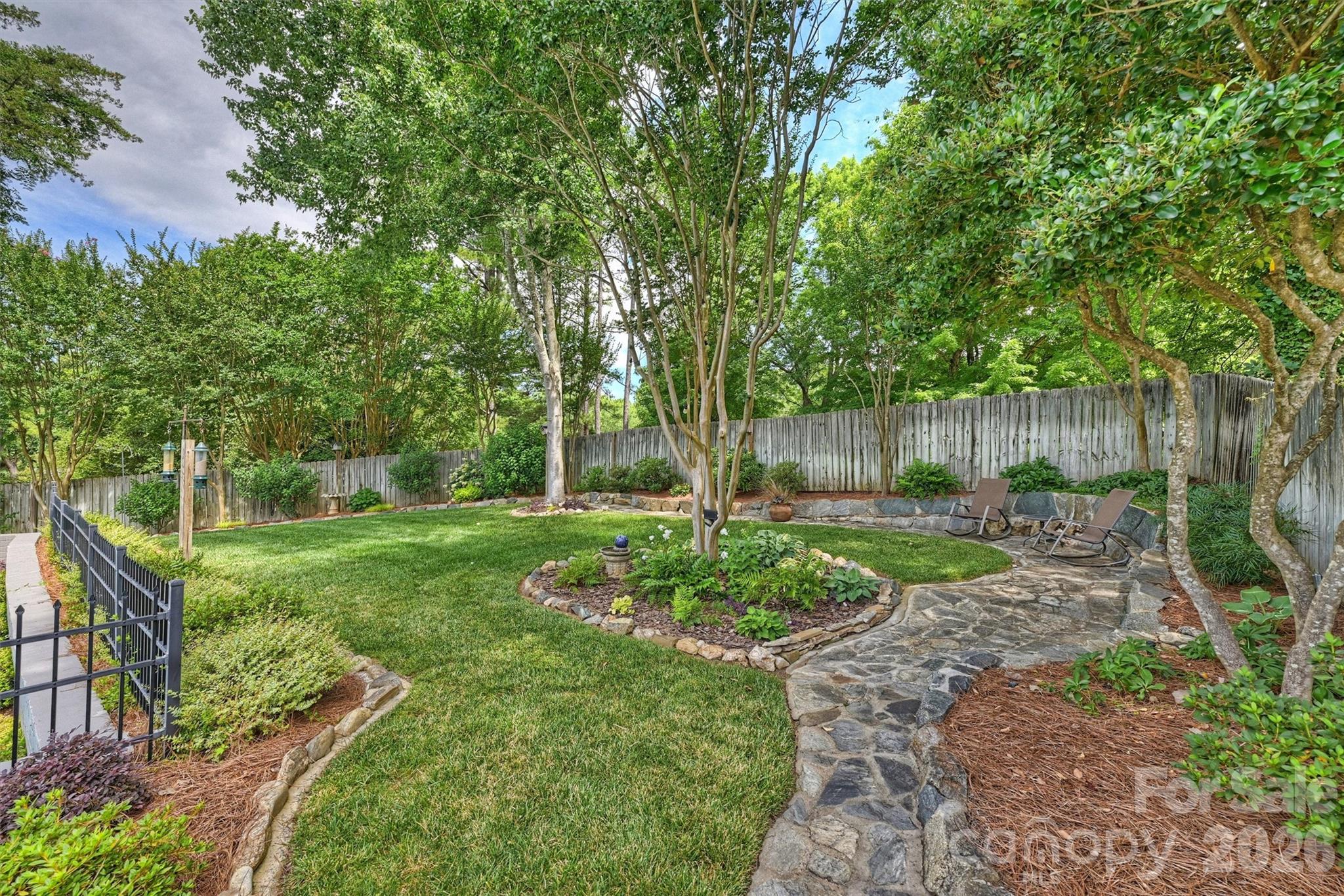 4013 Bridgewood Lane — Charlotte