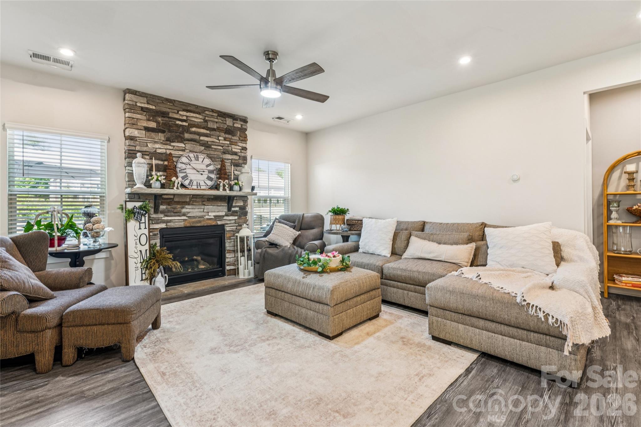 5042 Summer Surprise Lane — Charlotte