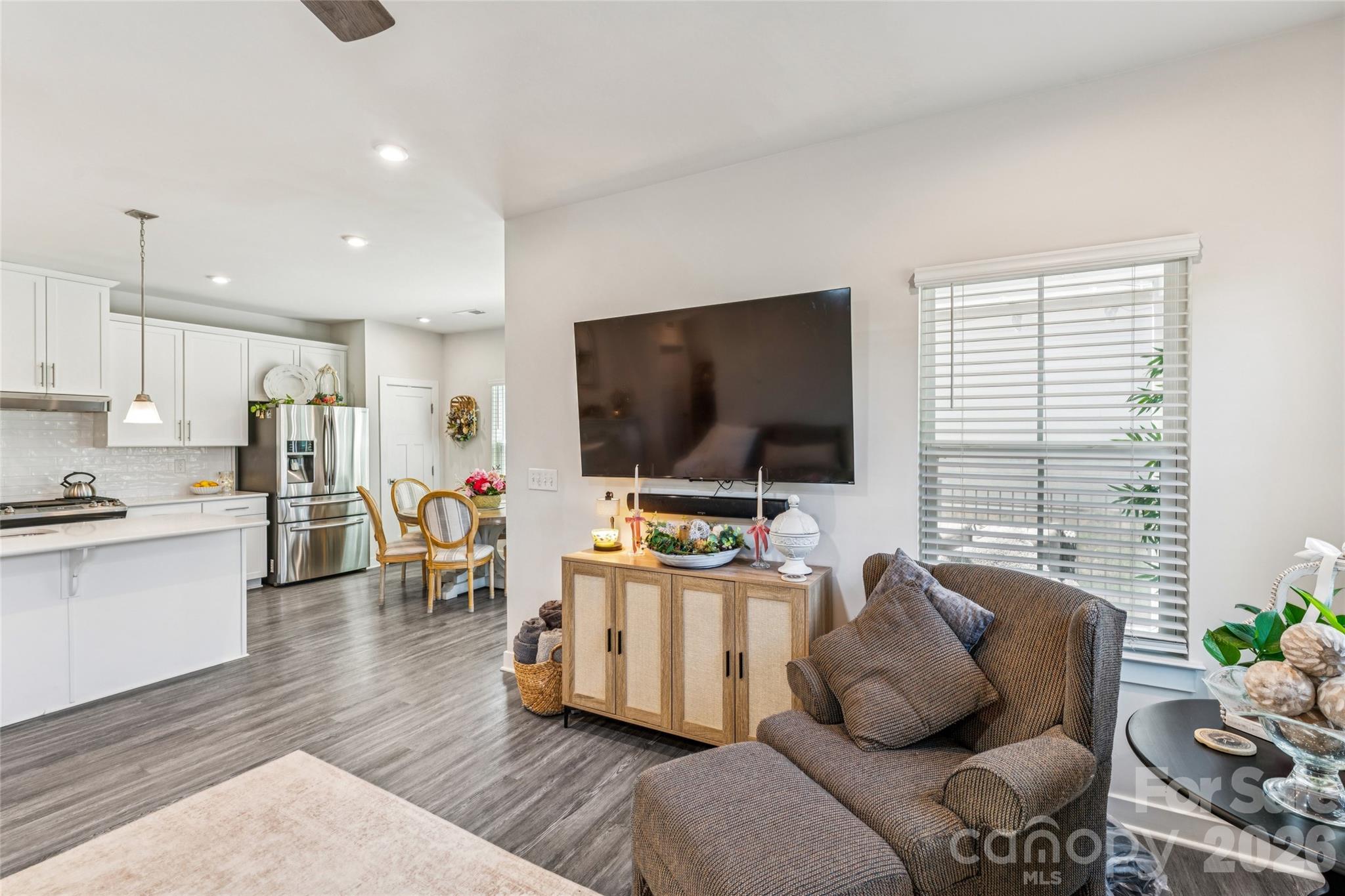 5042 Summer Surprise Lane — Charlotte