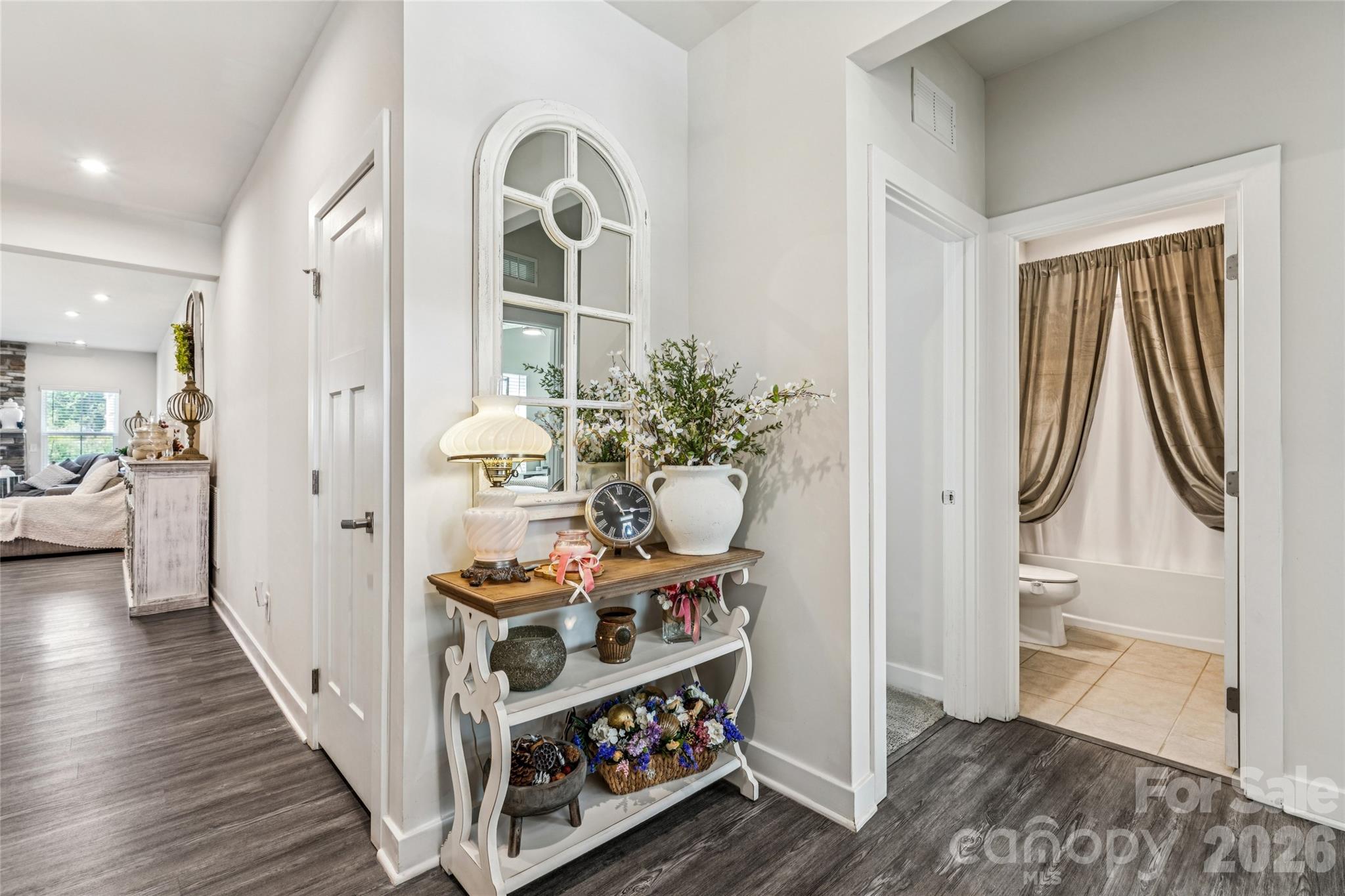 5042 Summer Surprise Lane — Charlotte