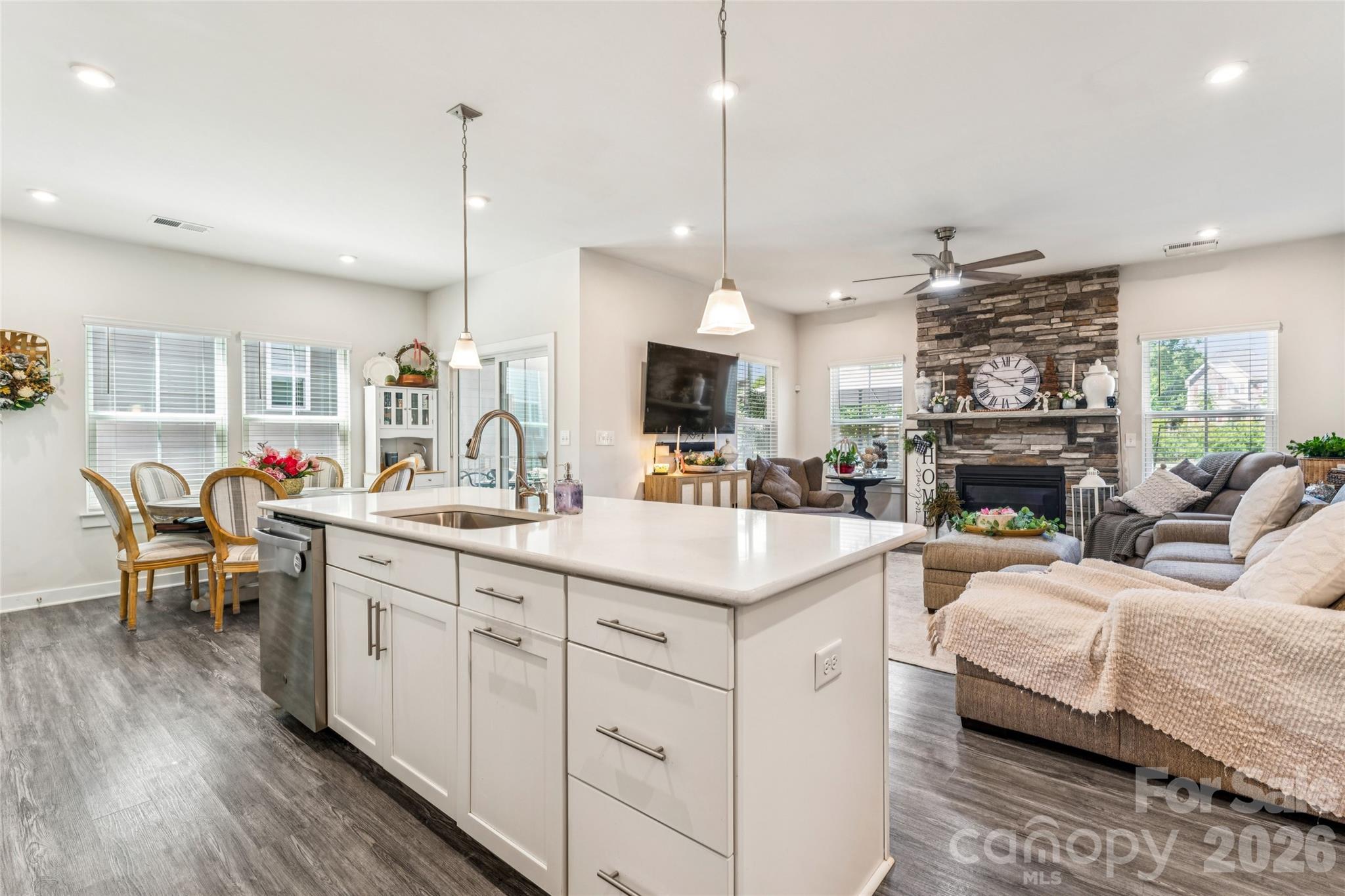 5042 Summer Surprise Lane — Charlotte
