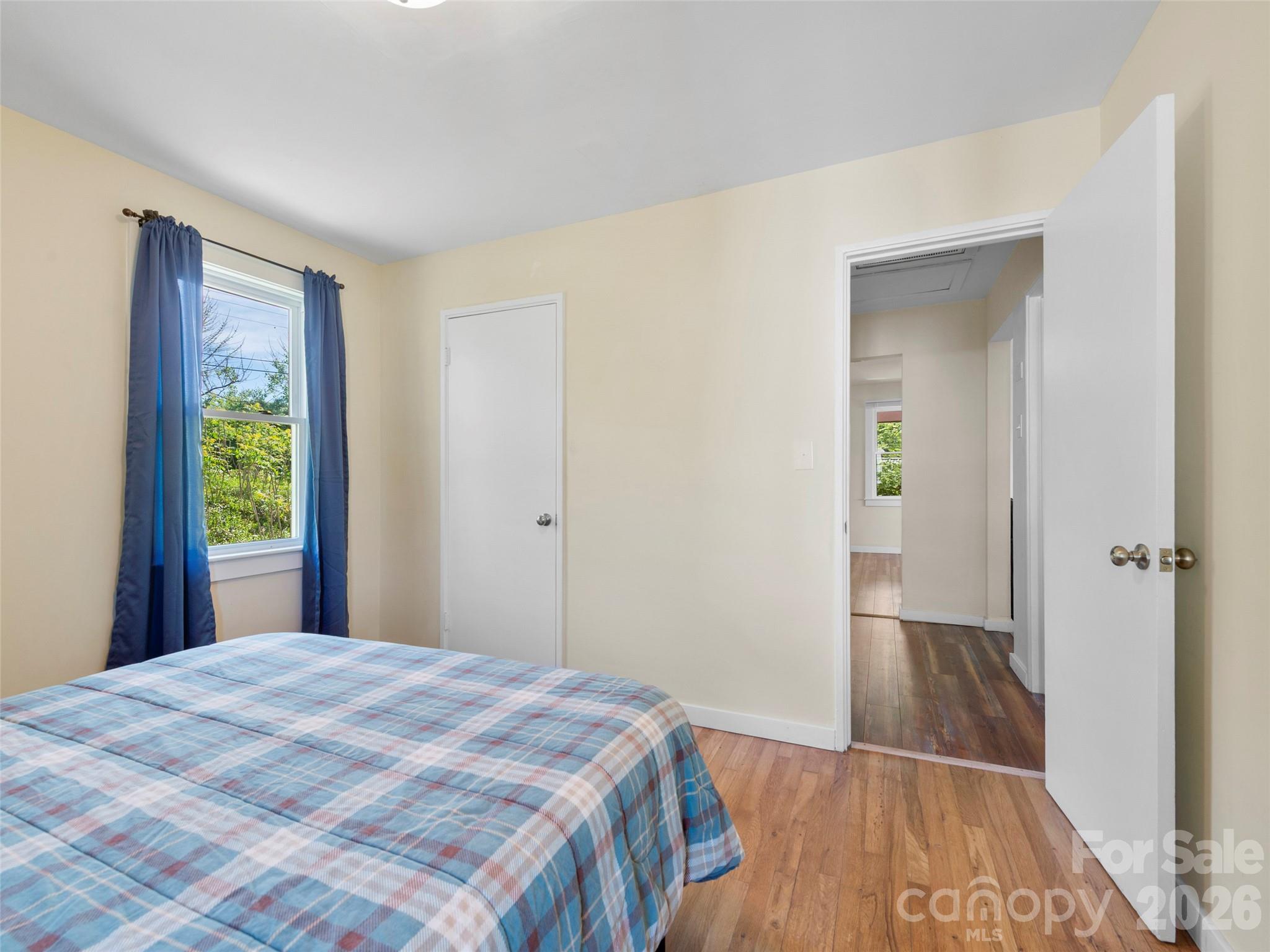 209 Wilmont Drive — Hendersonville