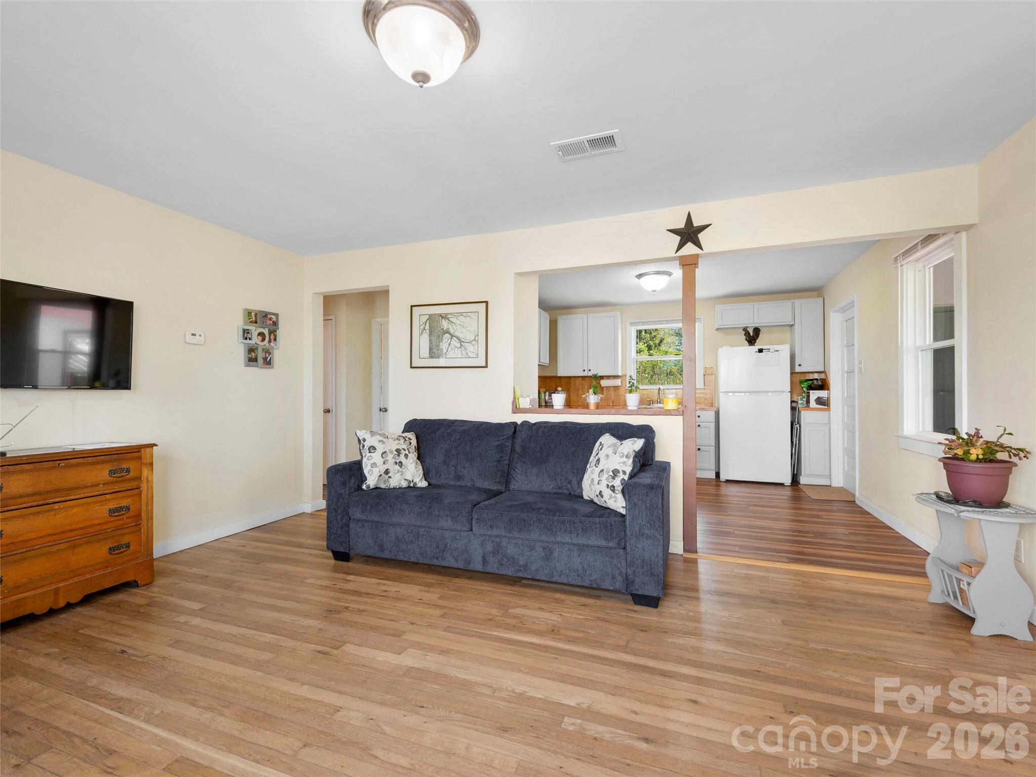 209 Wilmont Drive — Hendersonville