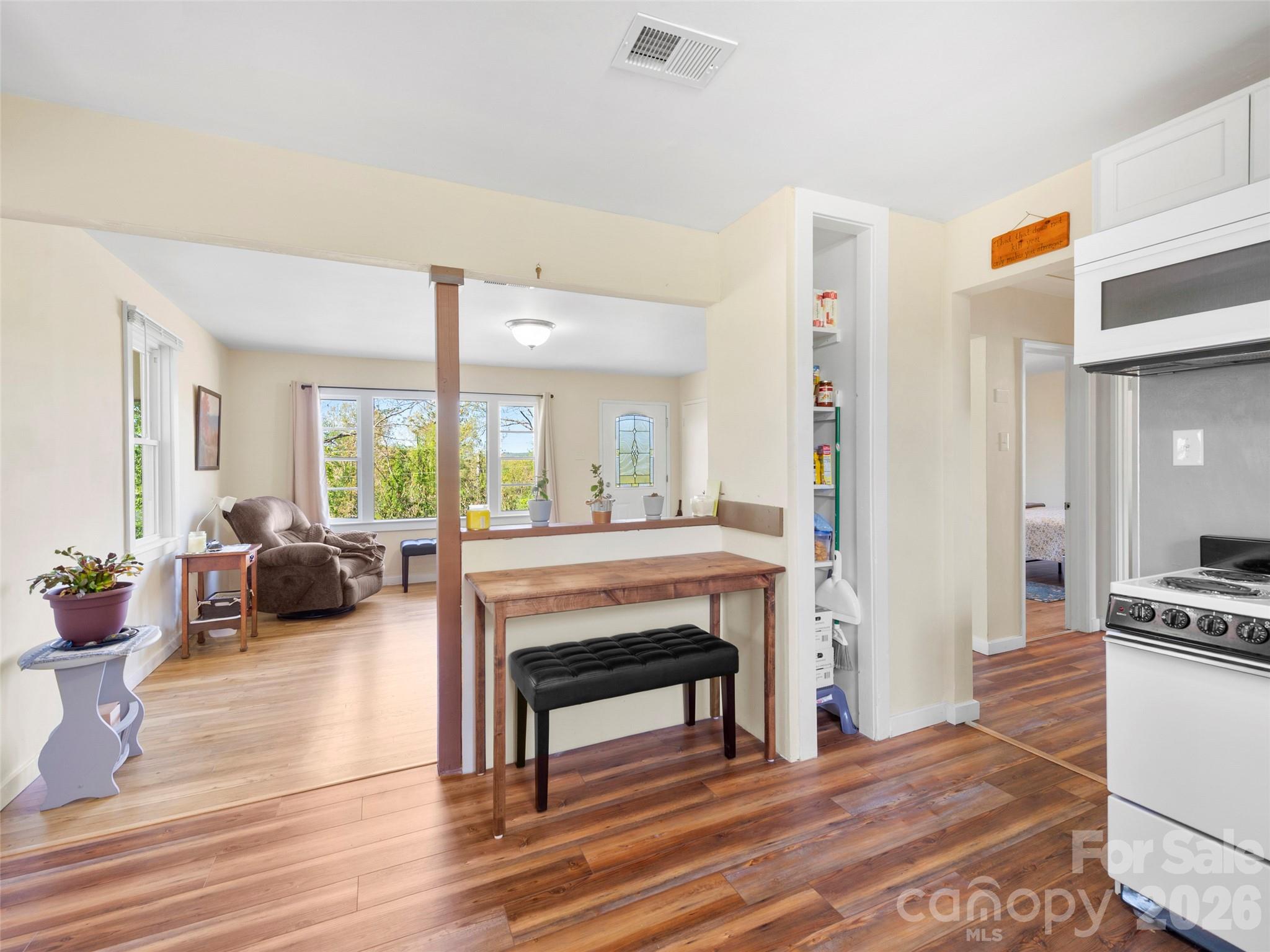209 Wilmont Drive — Hendersonville
