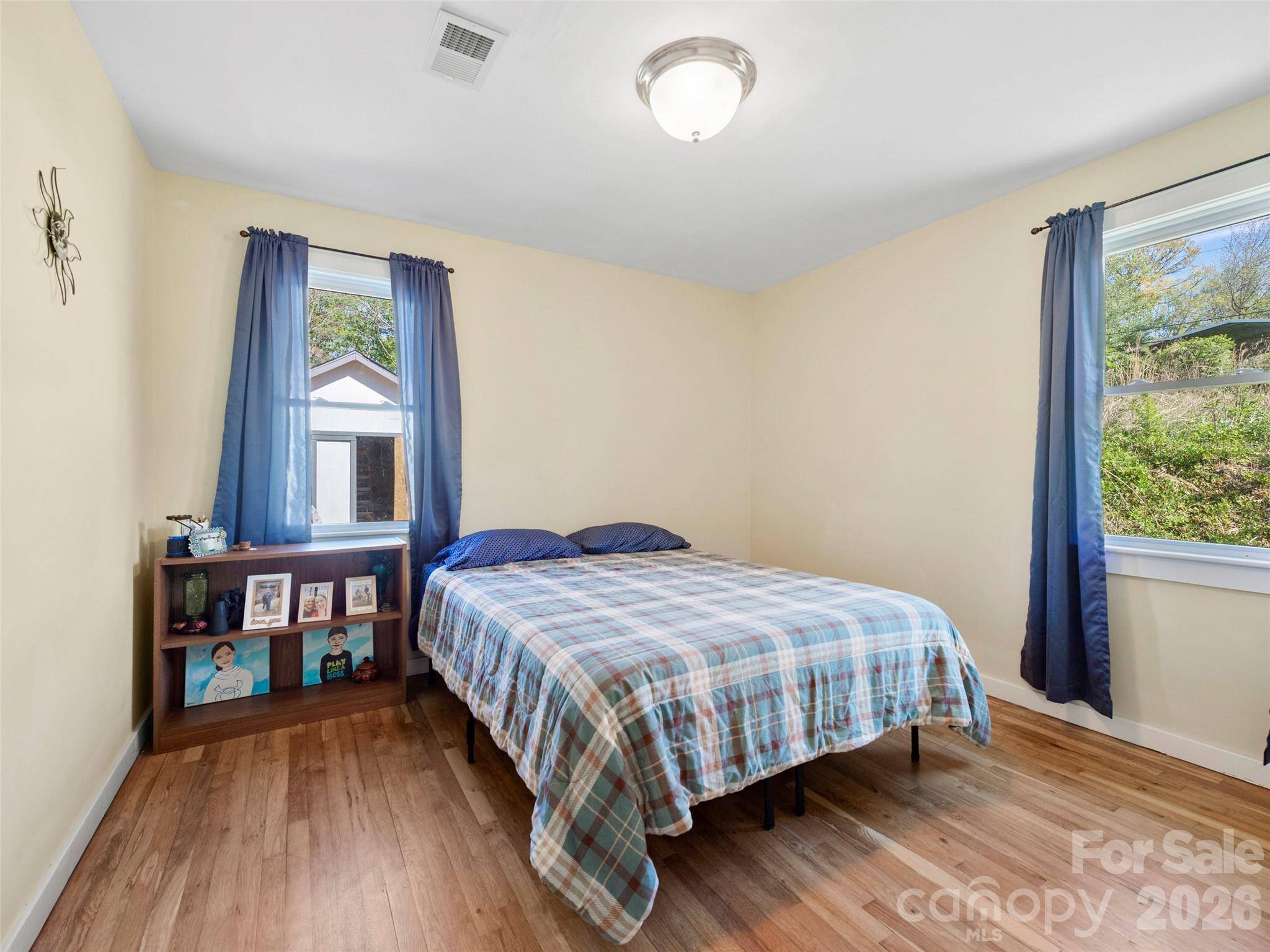 209 Wilmont Drive — Hendersonville