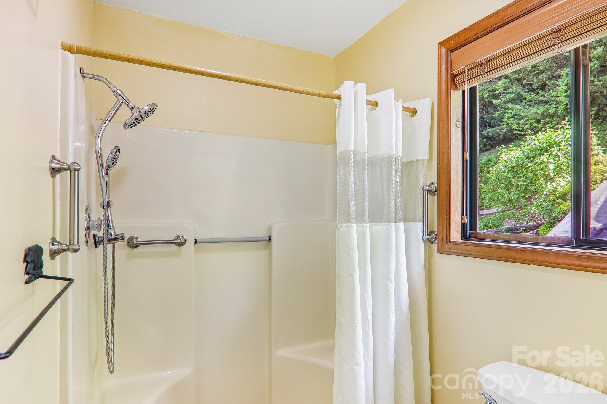 348 Valley Creek Drive — Maggie Valley