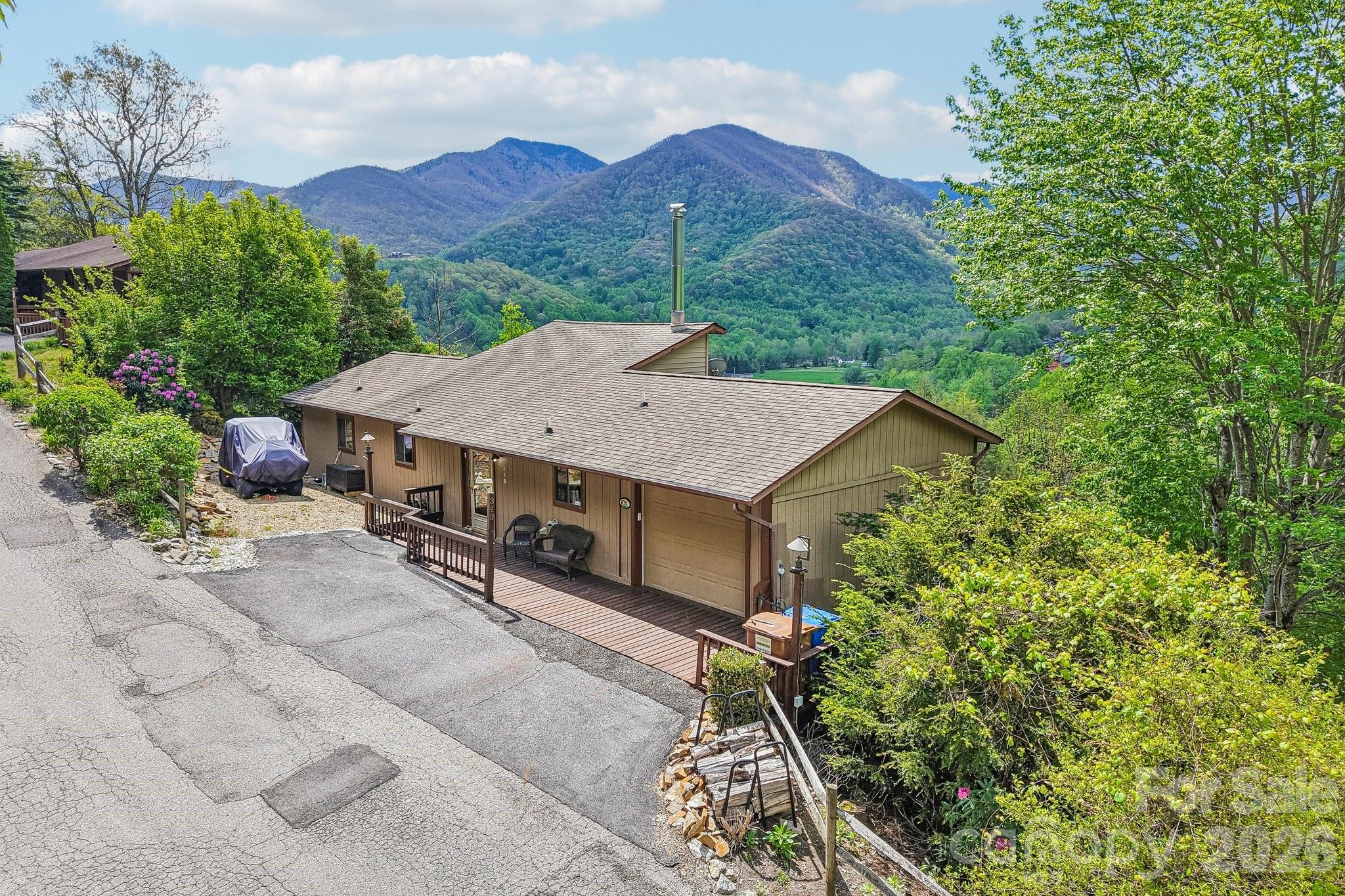 348 Valley Creek Drive — Maggie Valley