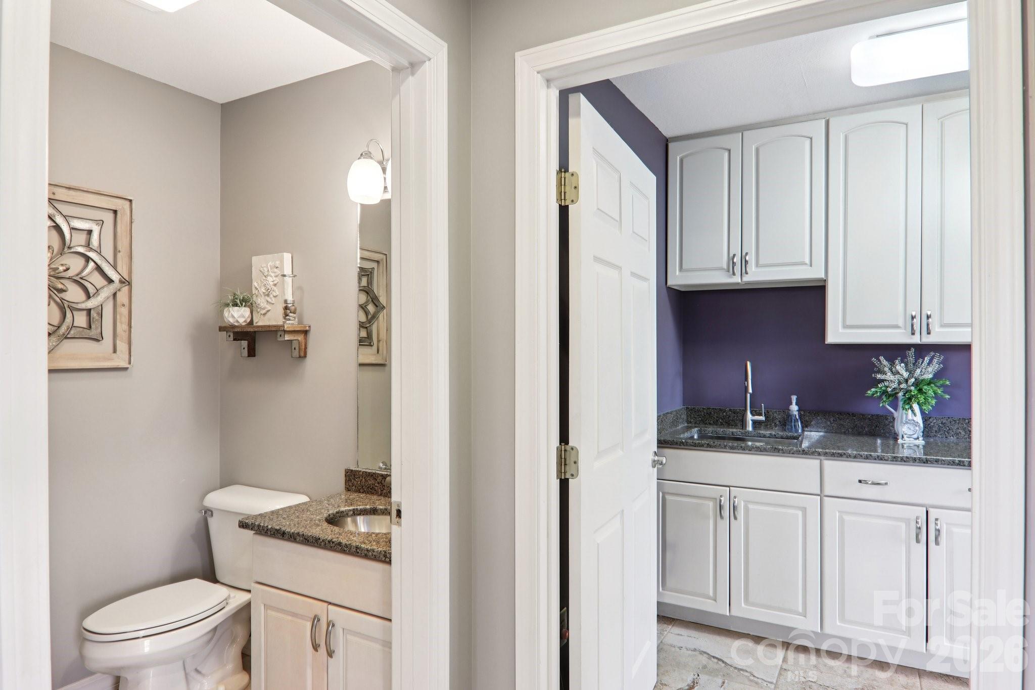 208 Buckeye Road — Maggie Valley
