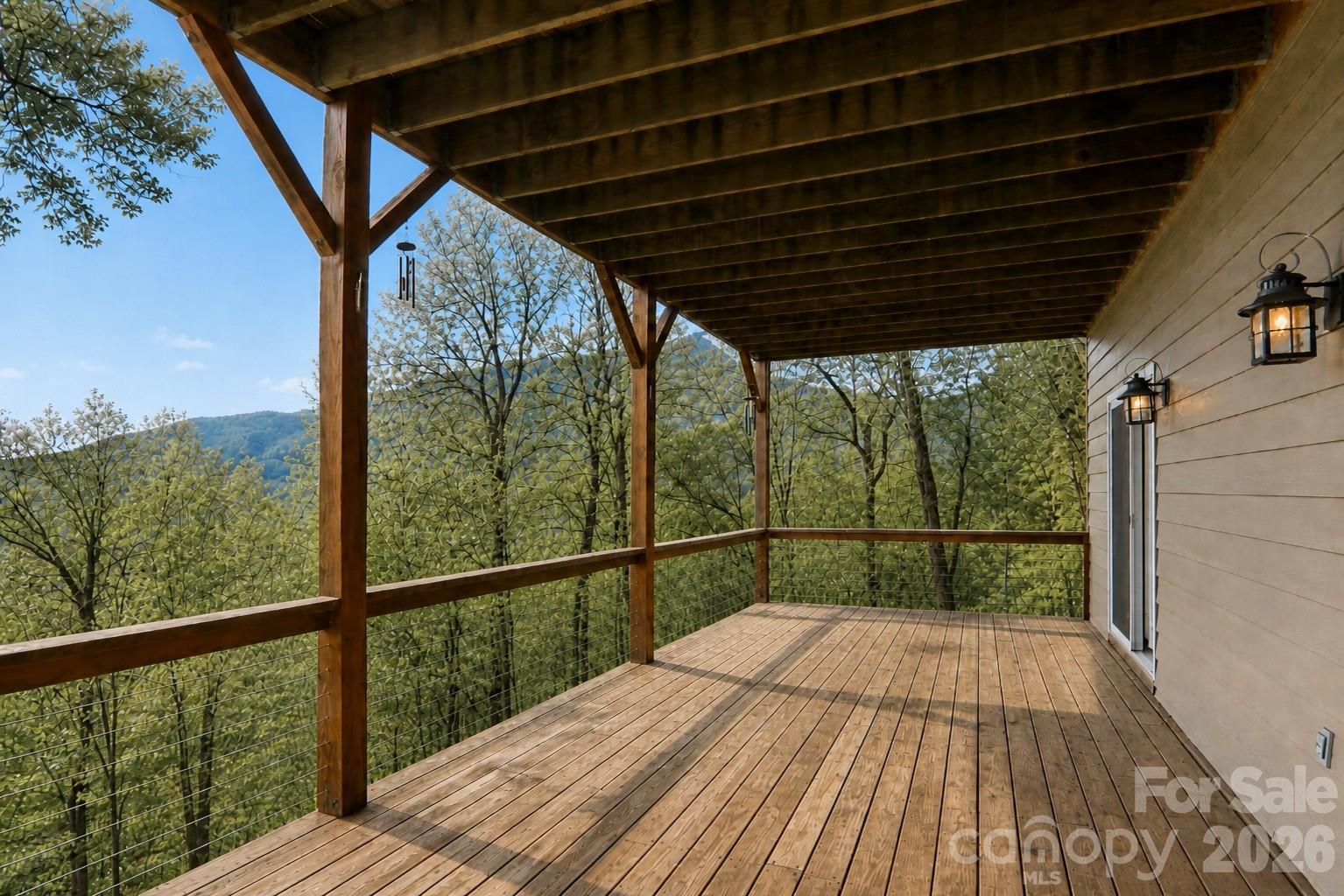 208 Buckeye Road — Maggie Valley