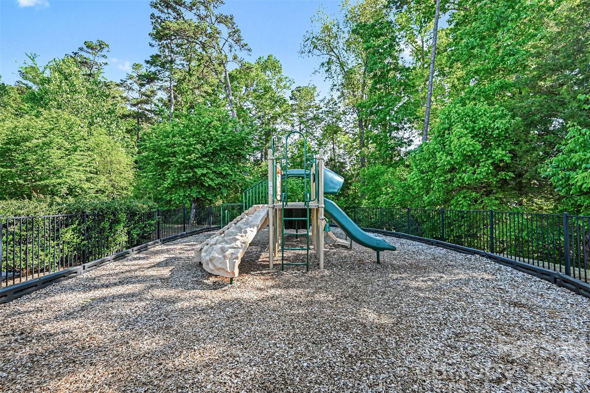 8103 Kalson Street — Huntersville