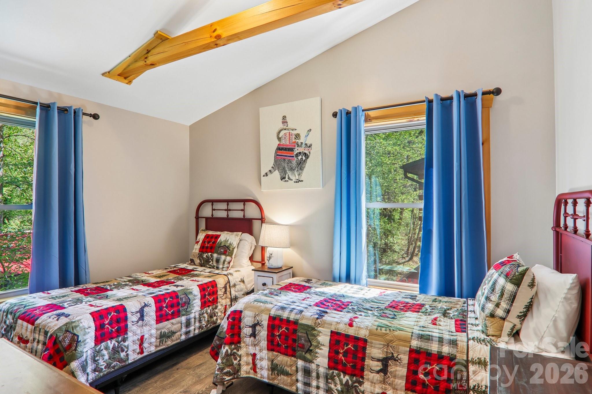589 Panoramic Loop — Maggie Valley