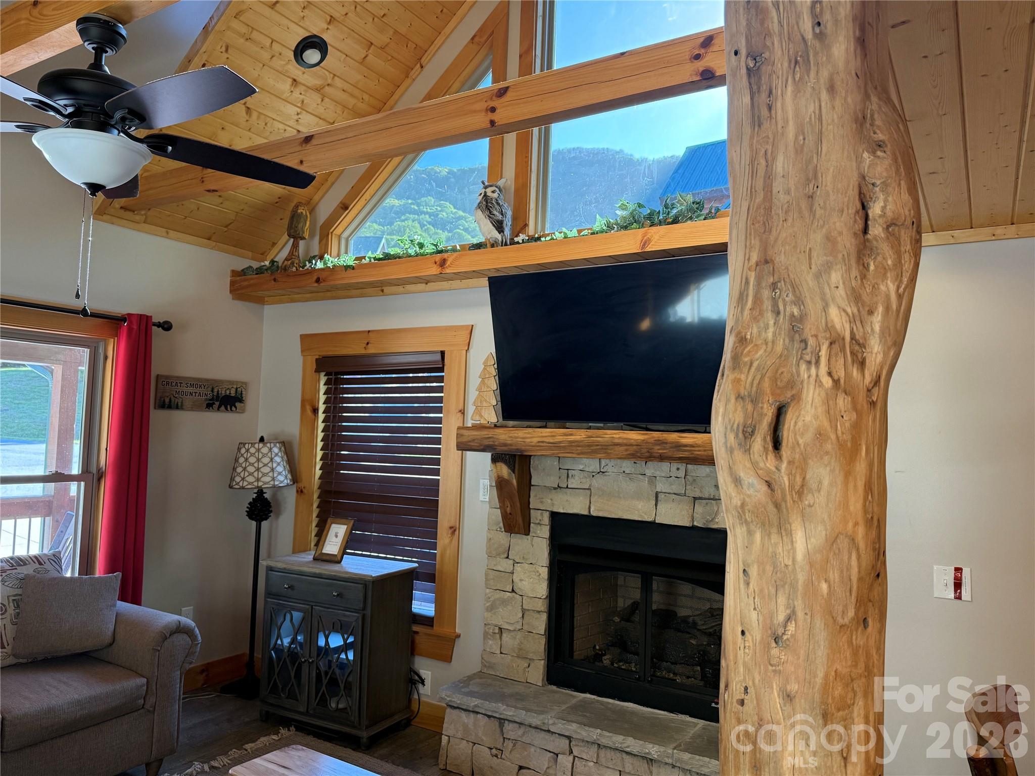589 Panoramic Loop — Maggie Valley