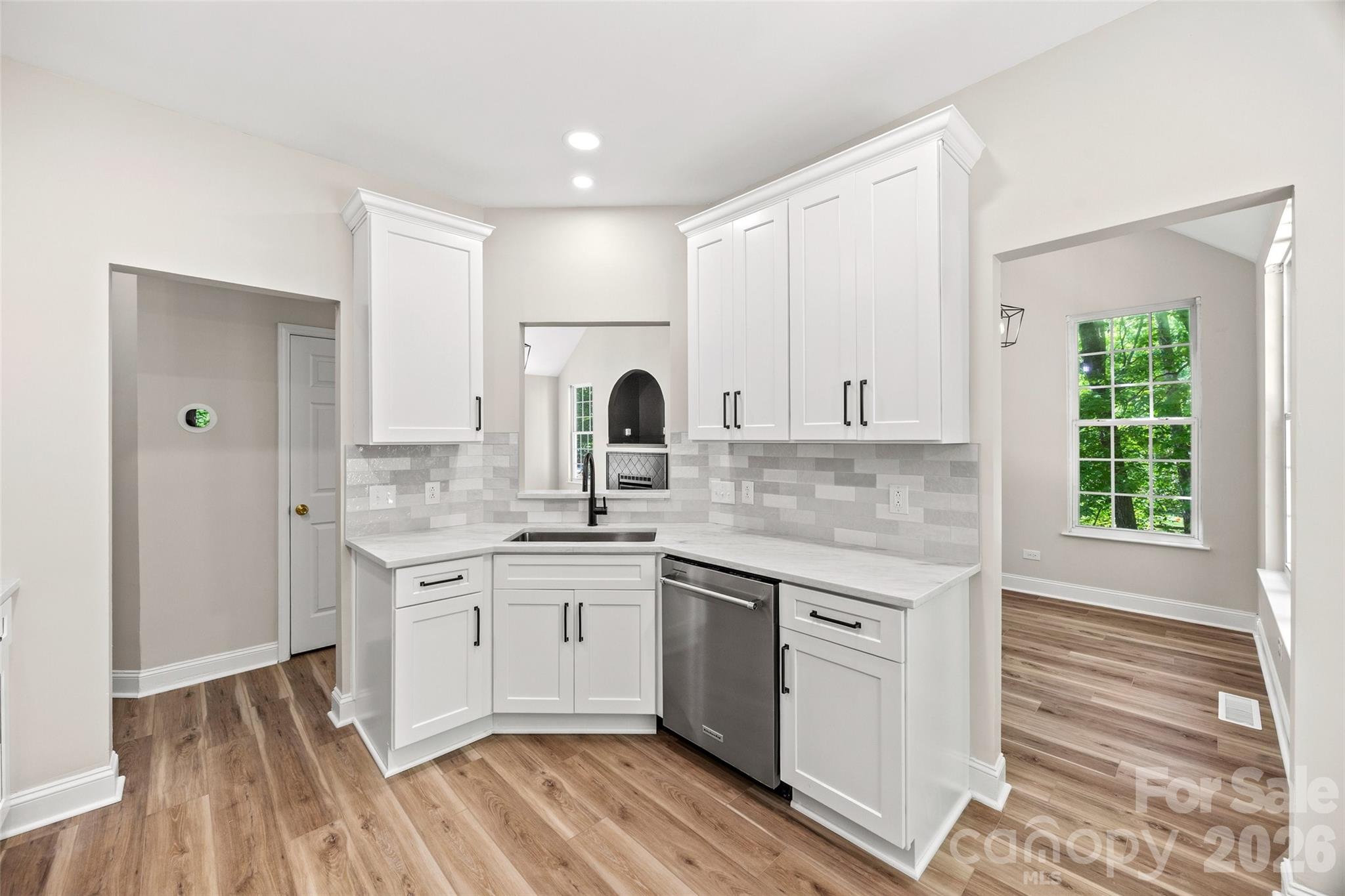 7520 Carmel Road — Charlotte