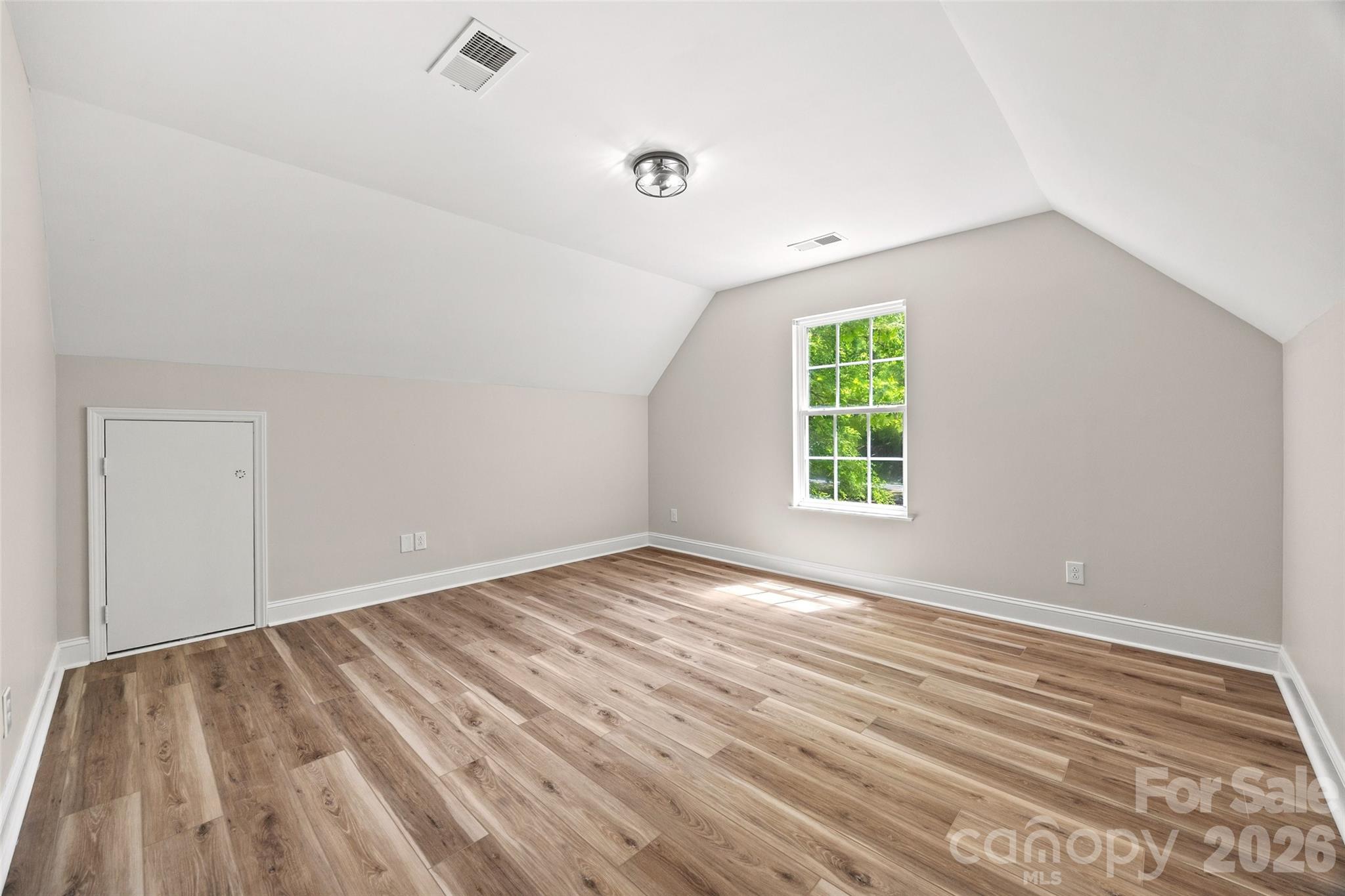7520 Carmel Road — Charlotte