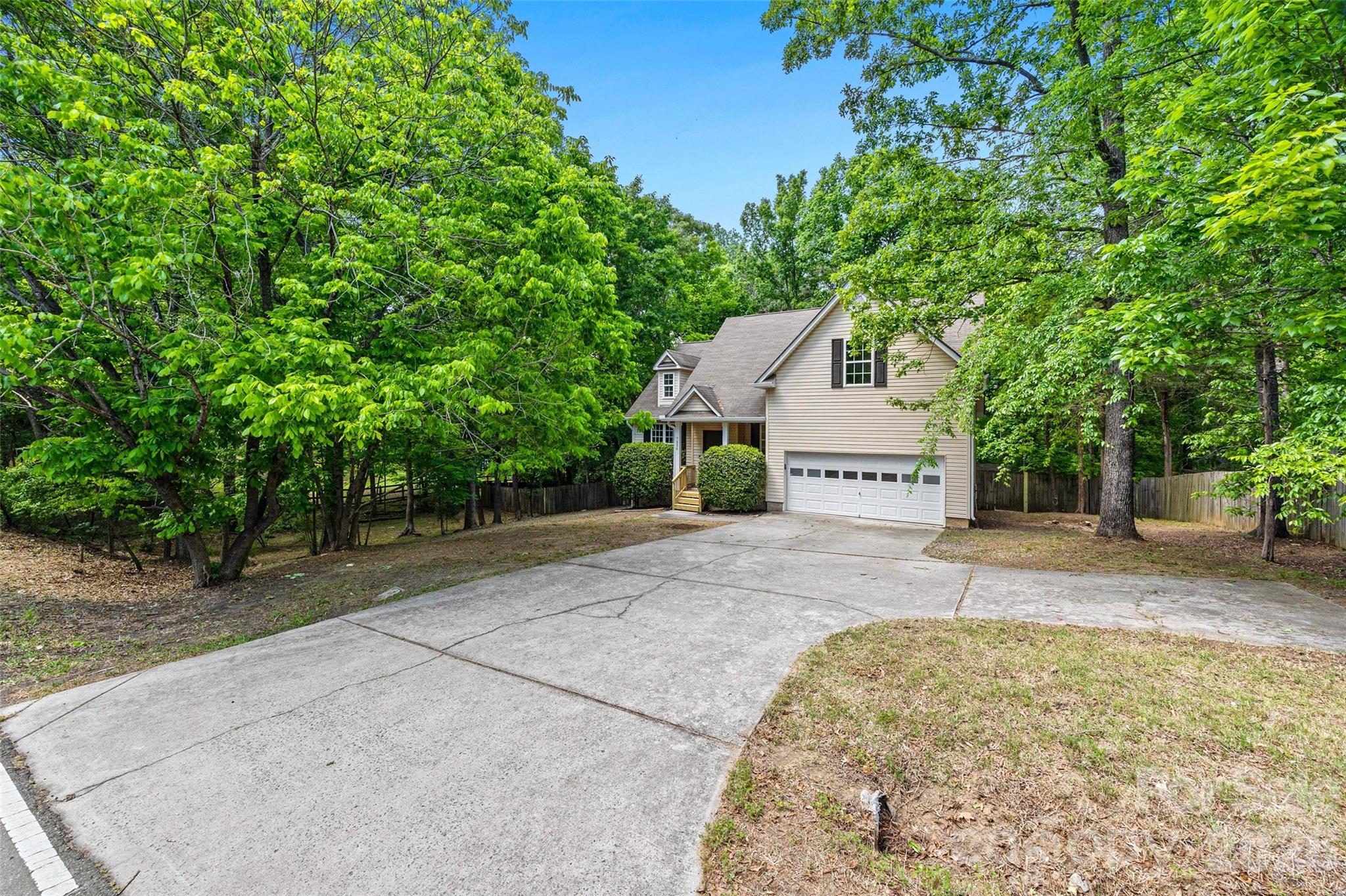 7520 Carmel Road — Charlotte