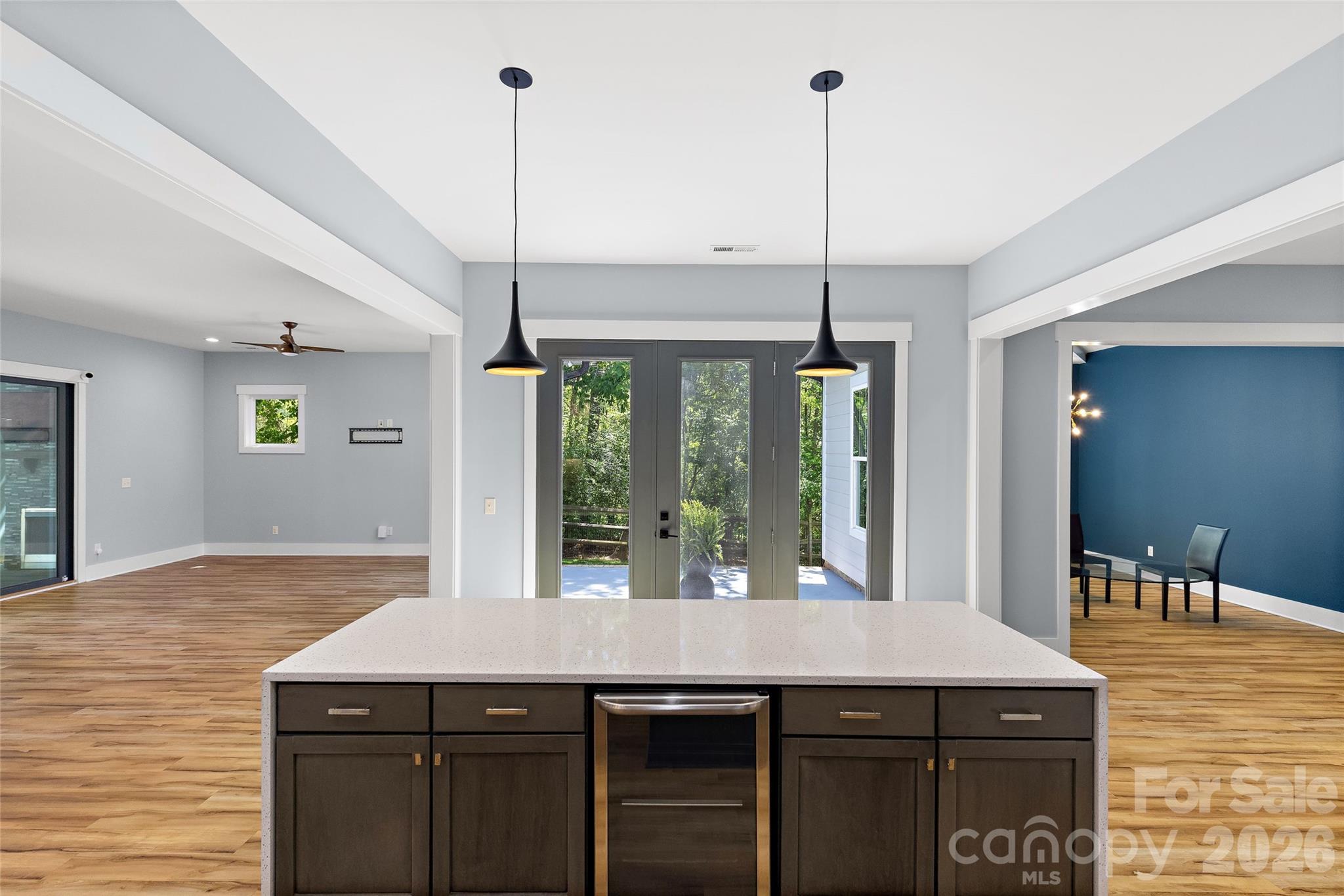 2917 Lake Shore Road S — Denver