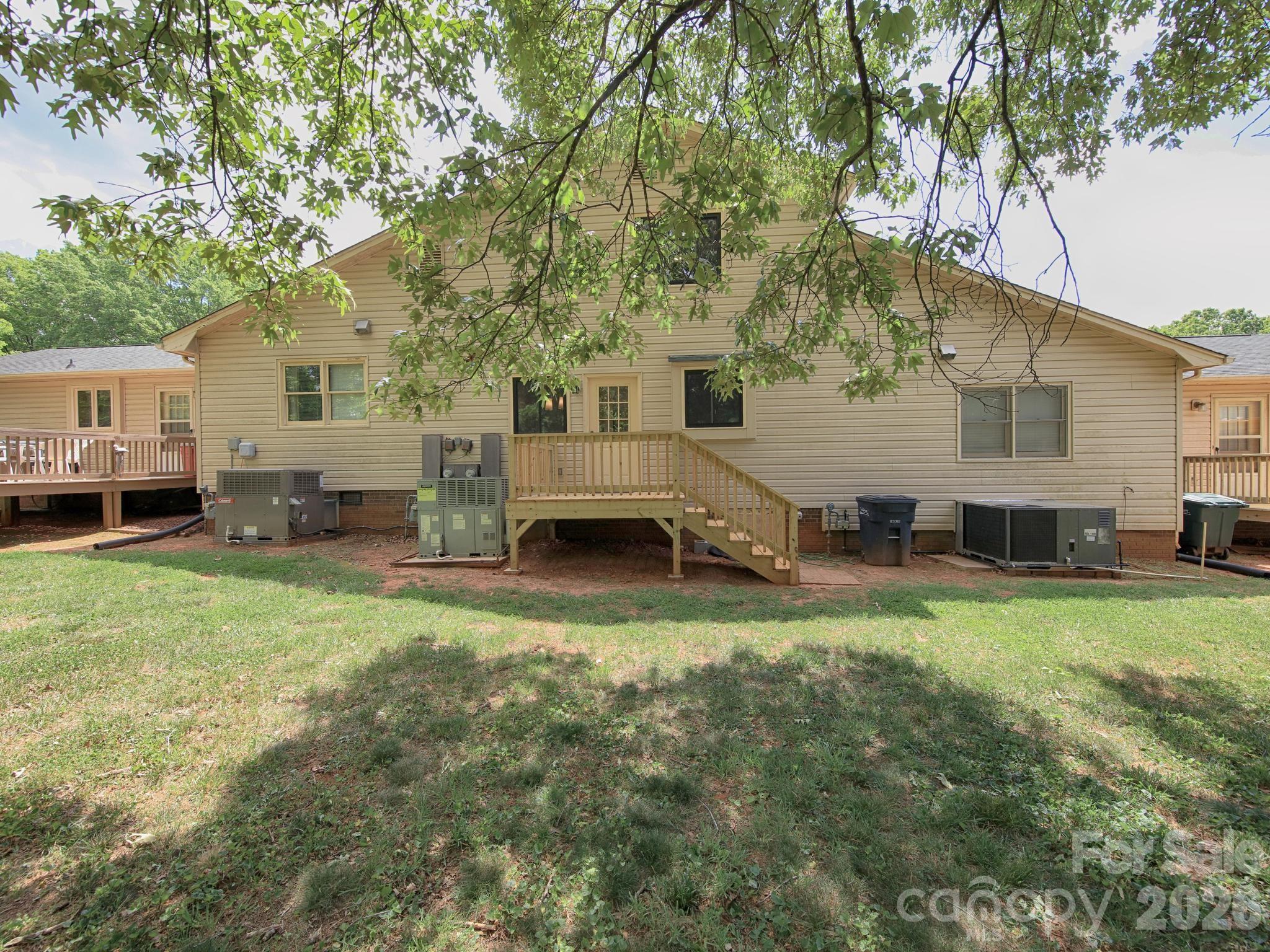 182 Calvin Street — Troutman