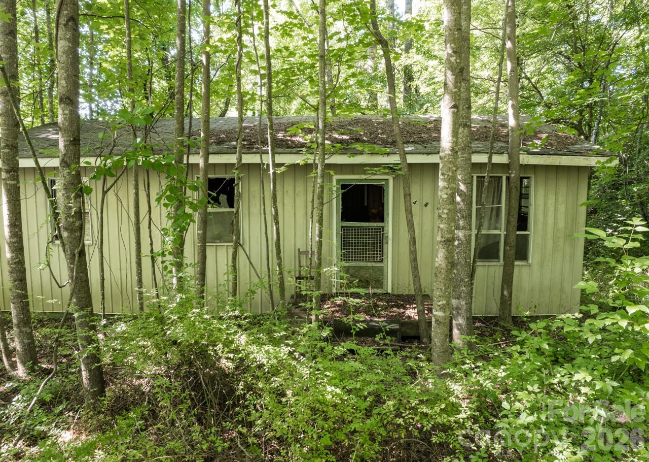 17 Chicago Avenue — Black Mountain