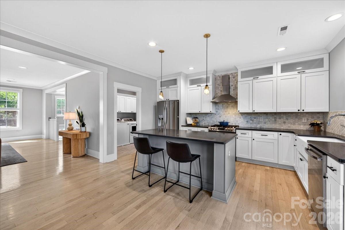 1413 Lomax Avenue — Charlotte