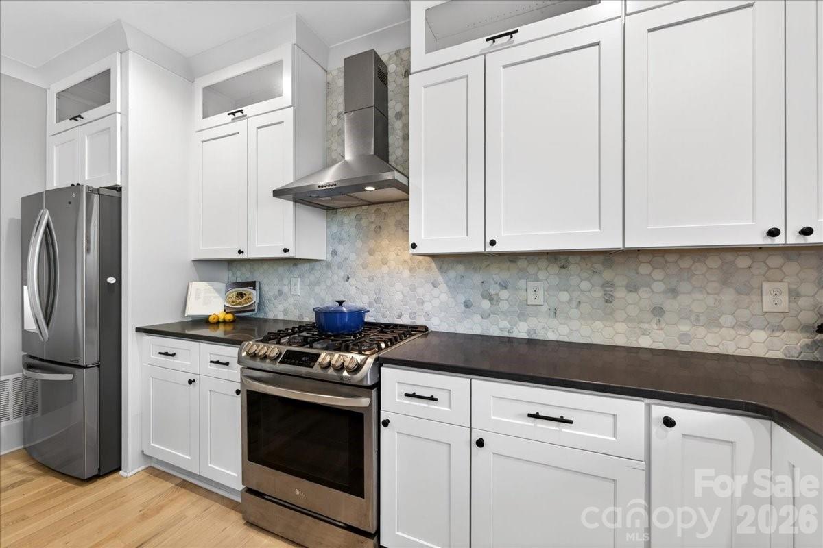 1413 Lomax Avenue — Charlotte