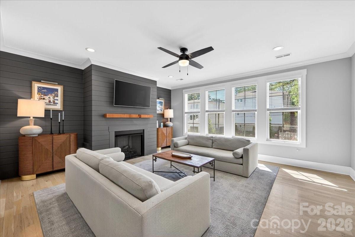 1413 Lomax Avenue — Charlotte
