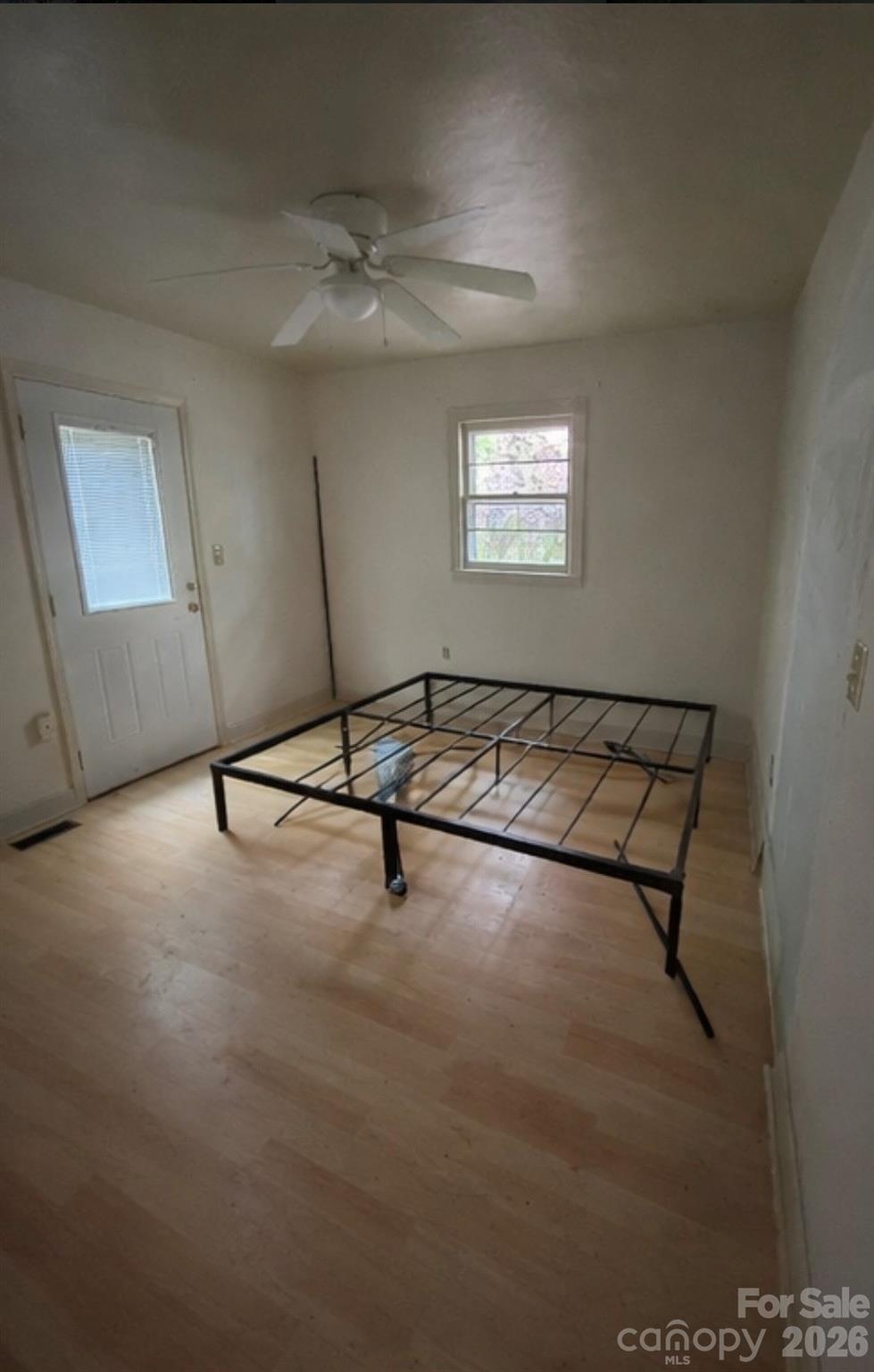 9839 W Pine Street — Lowgap