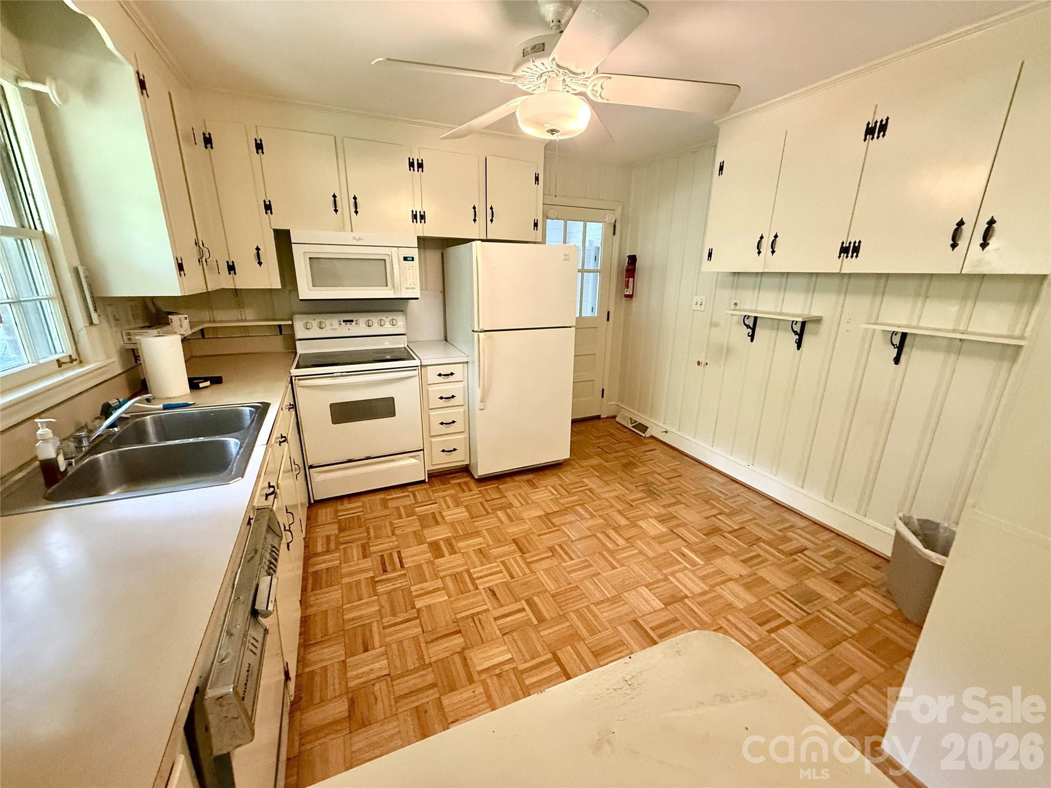 821 Burnley Road — Charlotte