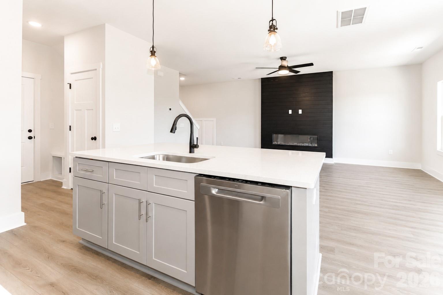 3139 Old Mountain Road — Stony Point