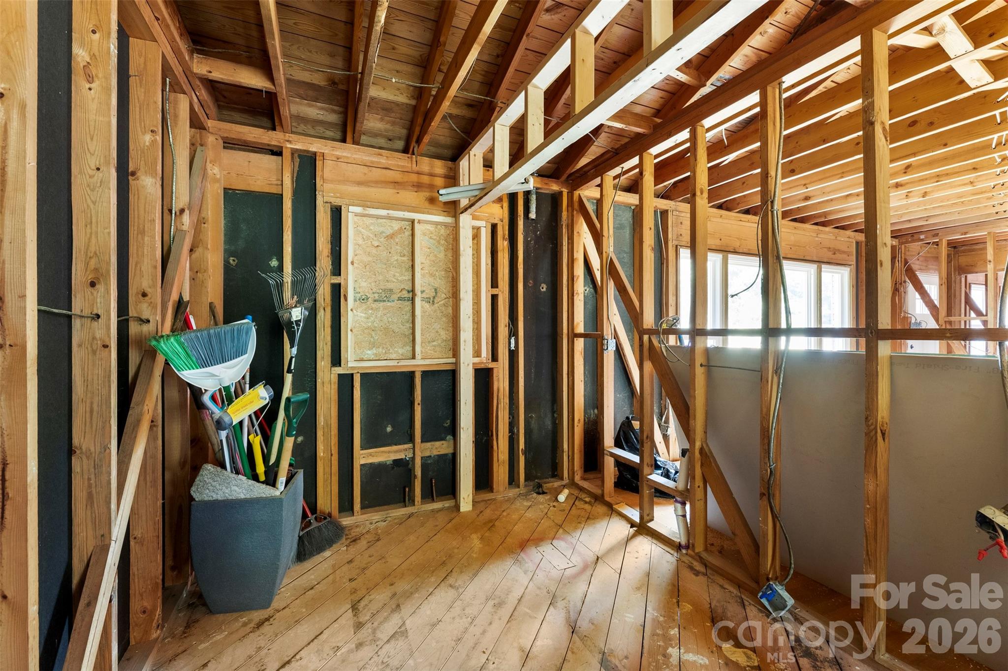 8315 Westbourne Drive — Charlotte