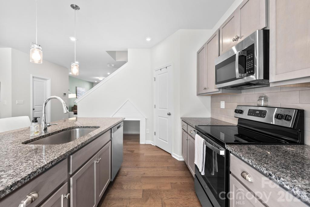 9158 Widden Way — Charlotte