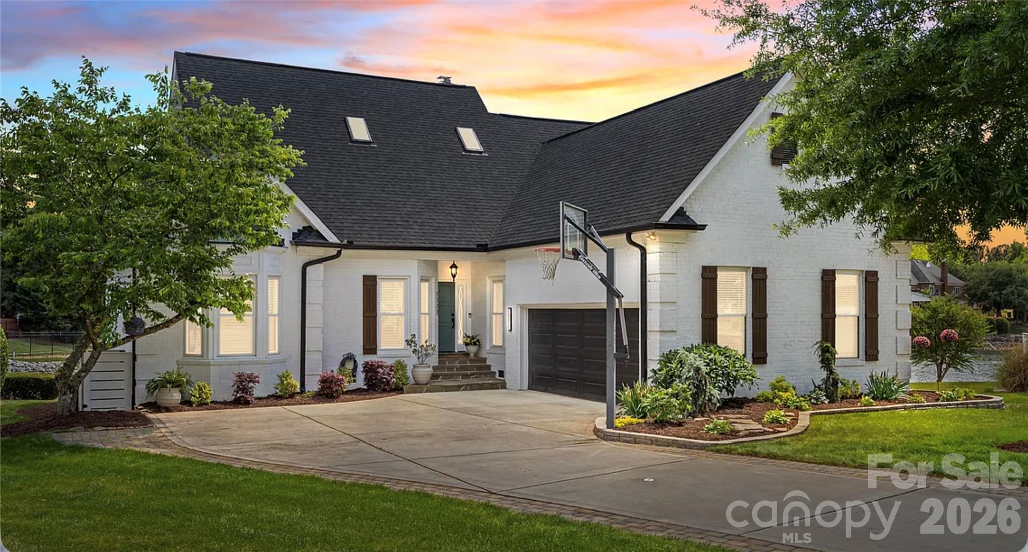 7322 Swansea Lane — Cornelius