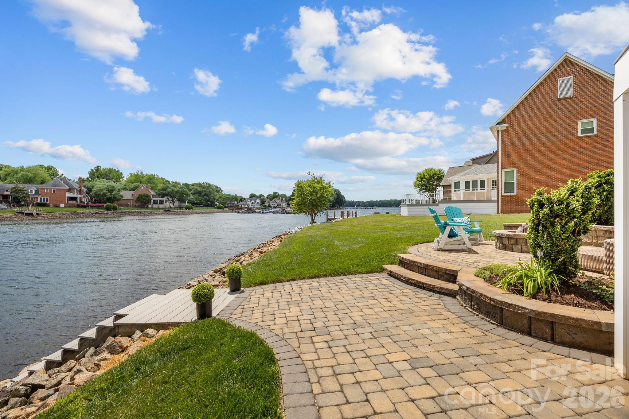 7322 Swansea Lane — Cornelius