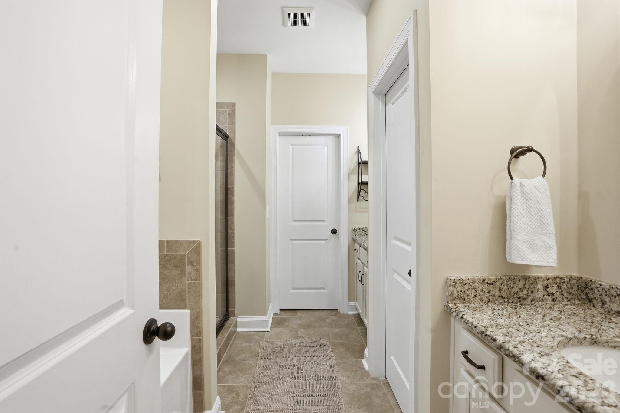588 Highland Ridge Point — Clover