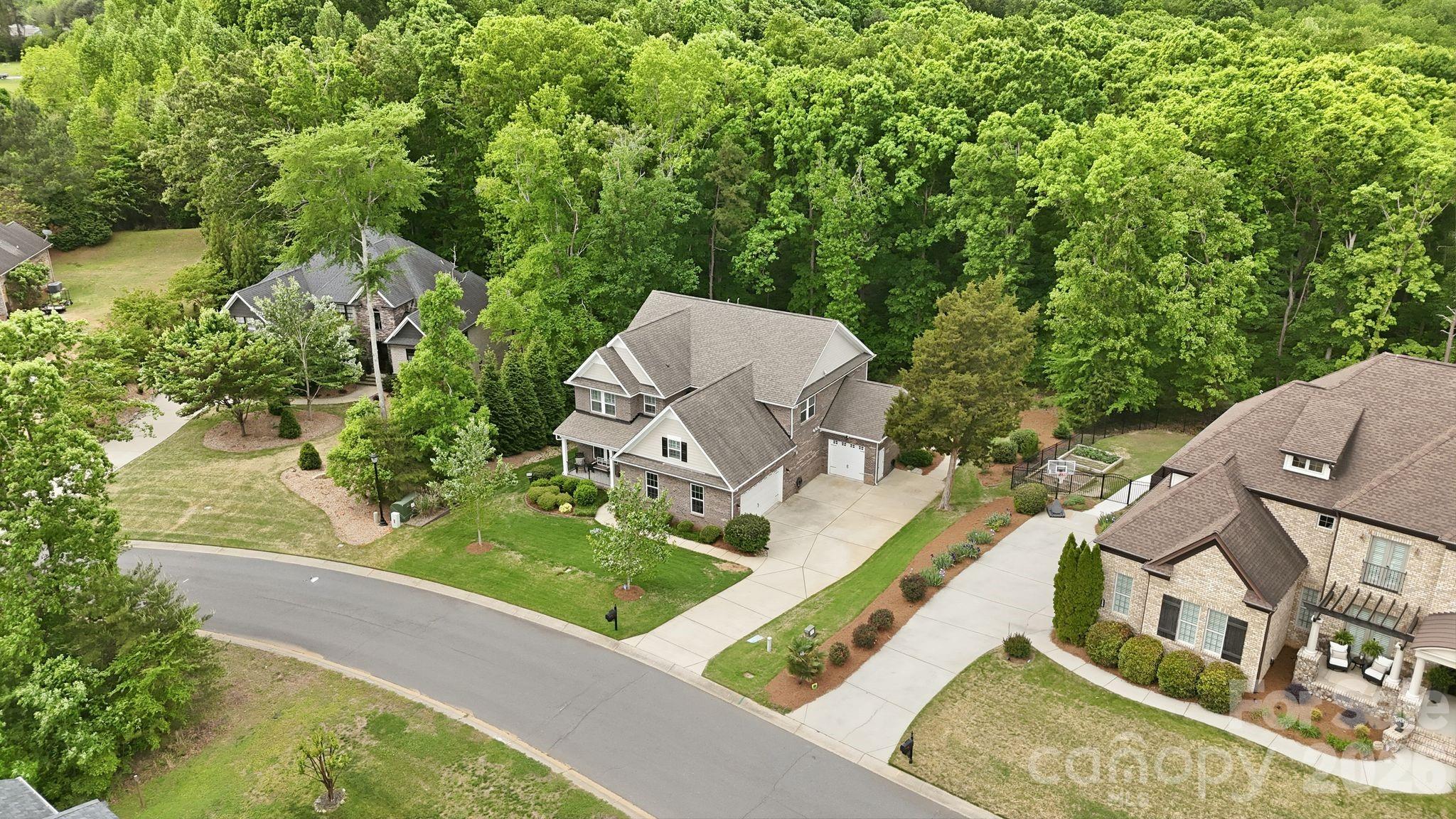 588 Highland Ridge Point — Clover