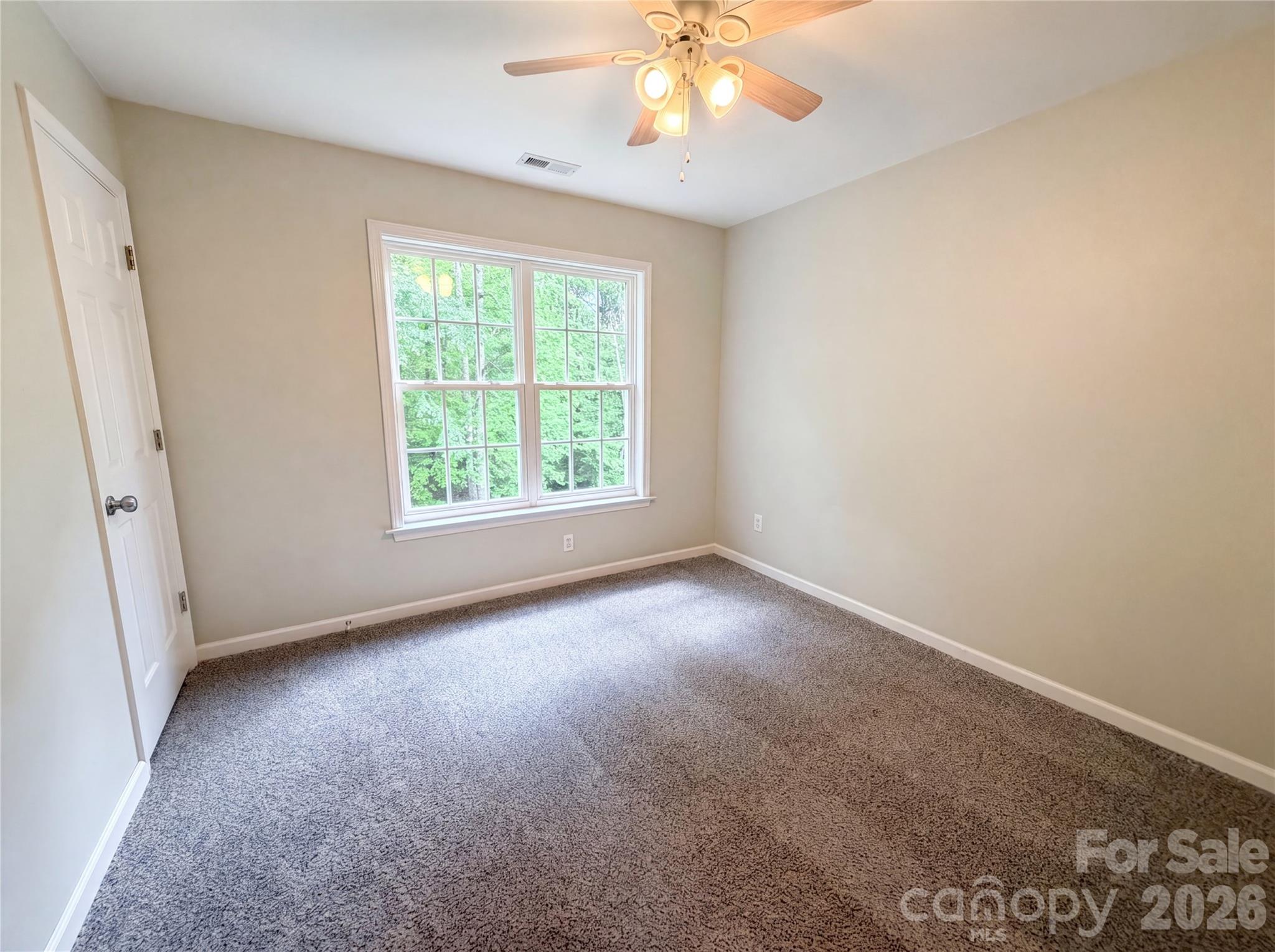 319 Beacon Hills Drive — Gastonia