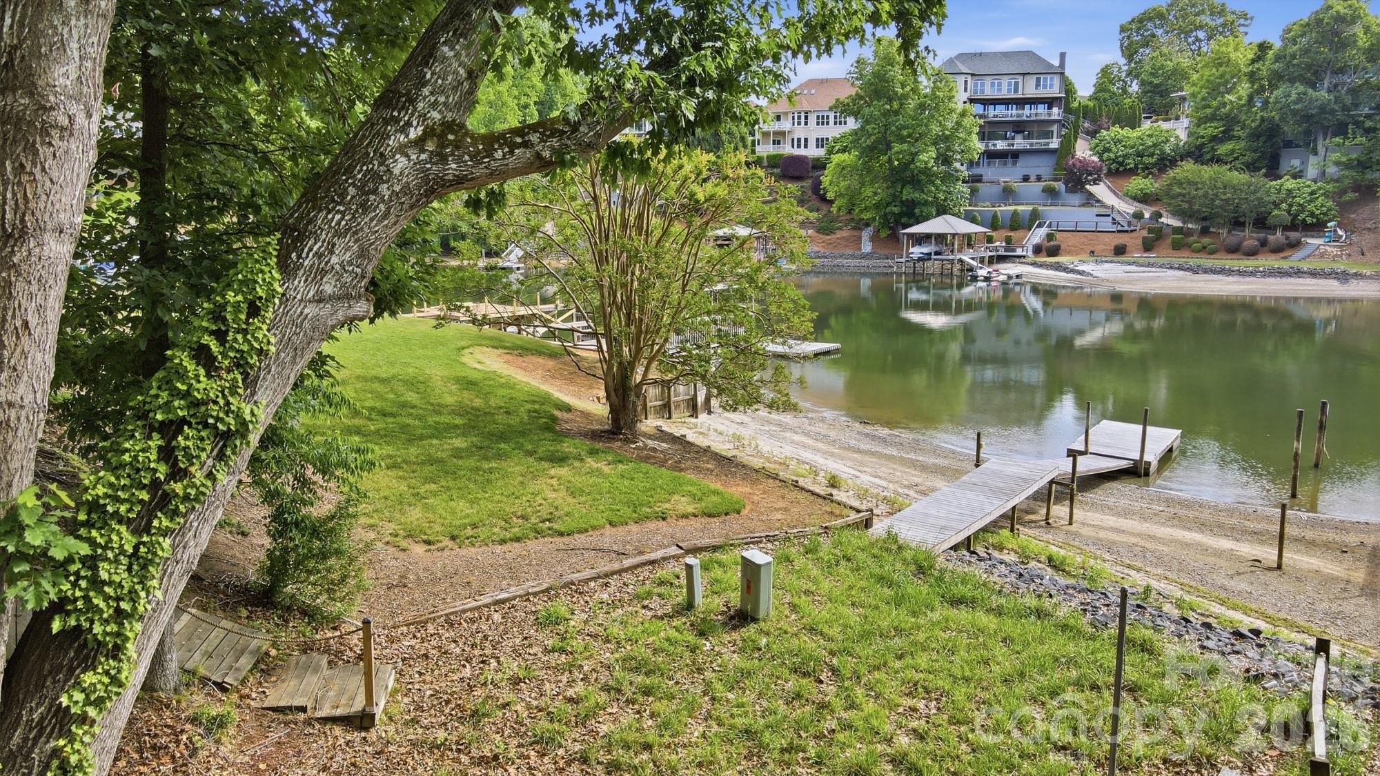 7015 Chelsea Day Lane — Tega Cay