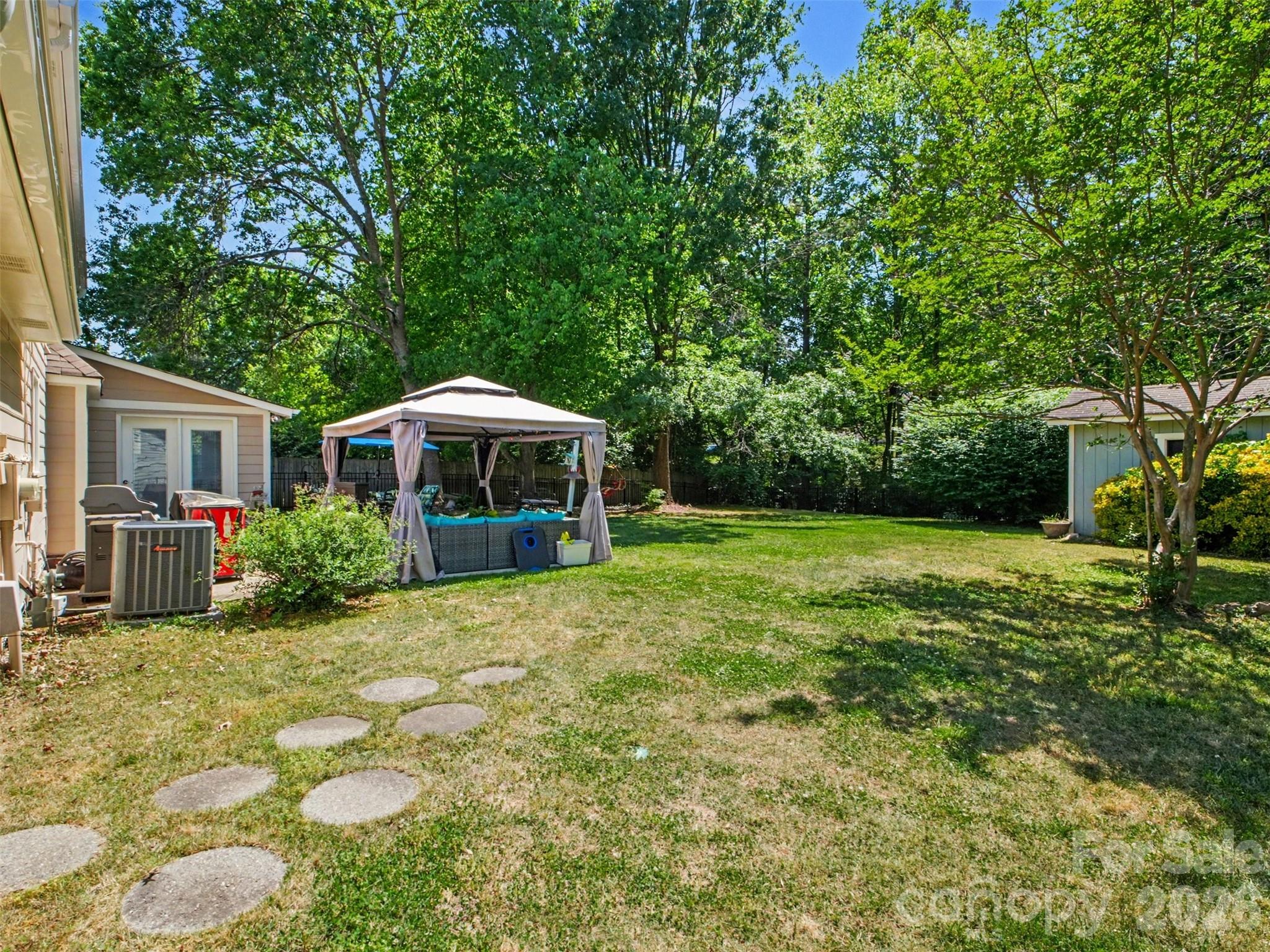 13333 Kintyre Court — Matthews