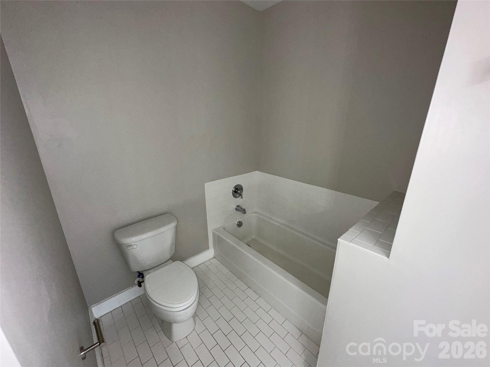 1101 W 1st Street — Charlotte