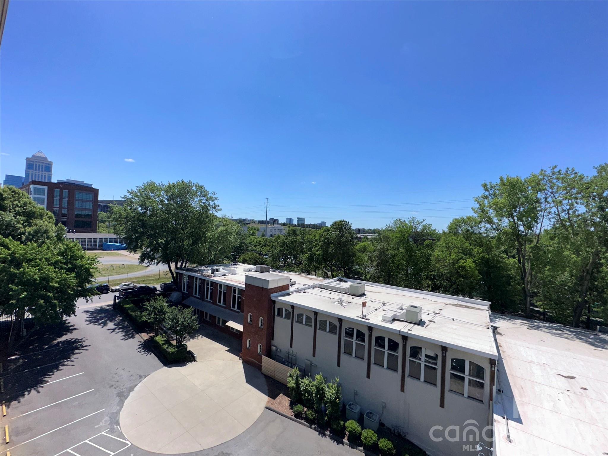 1101 W 1st Street — Charlotte