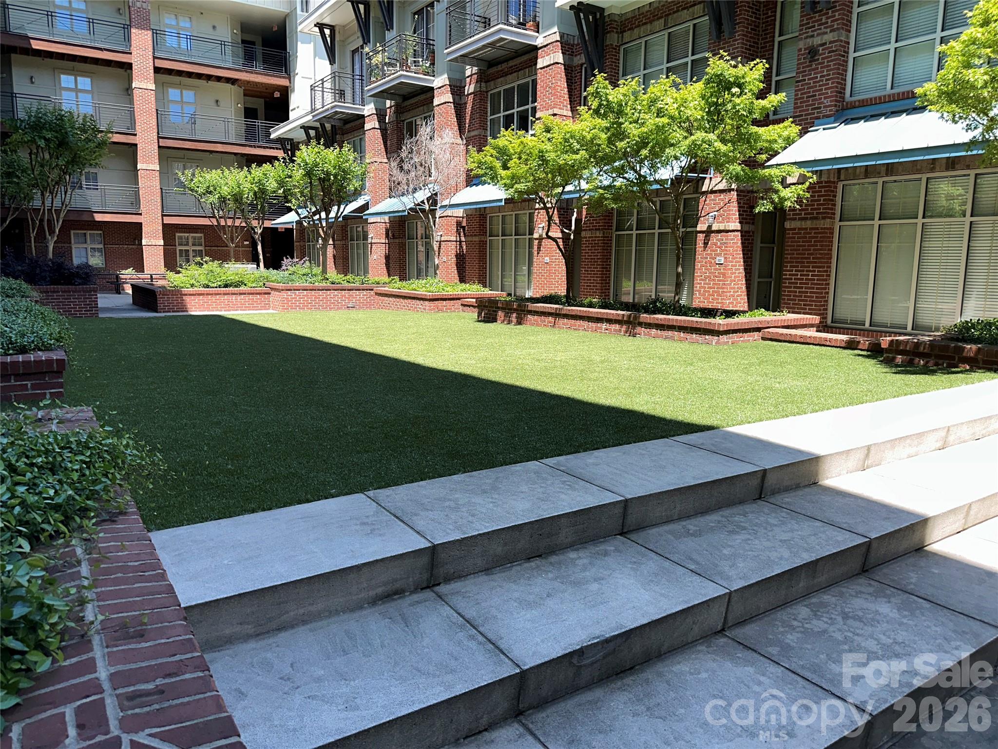 1101 W 1st Street — Charlotte