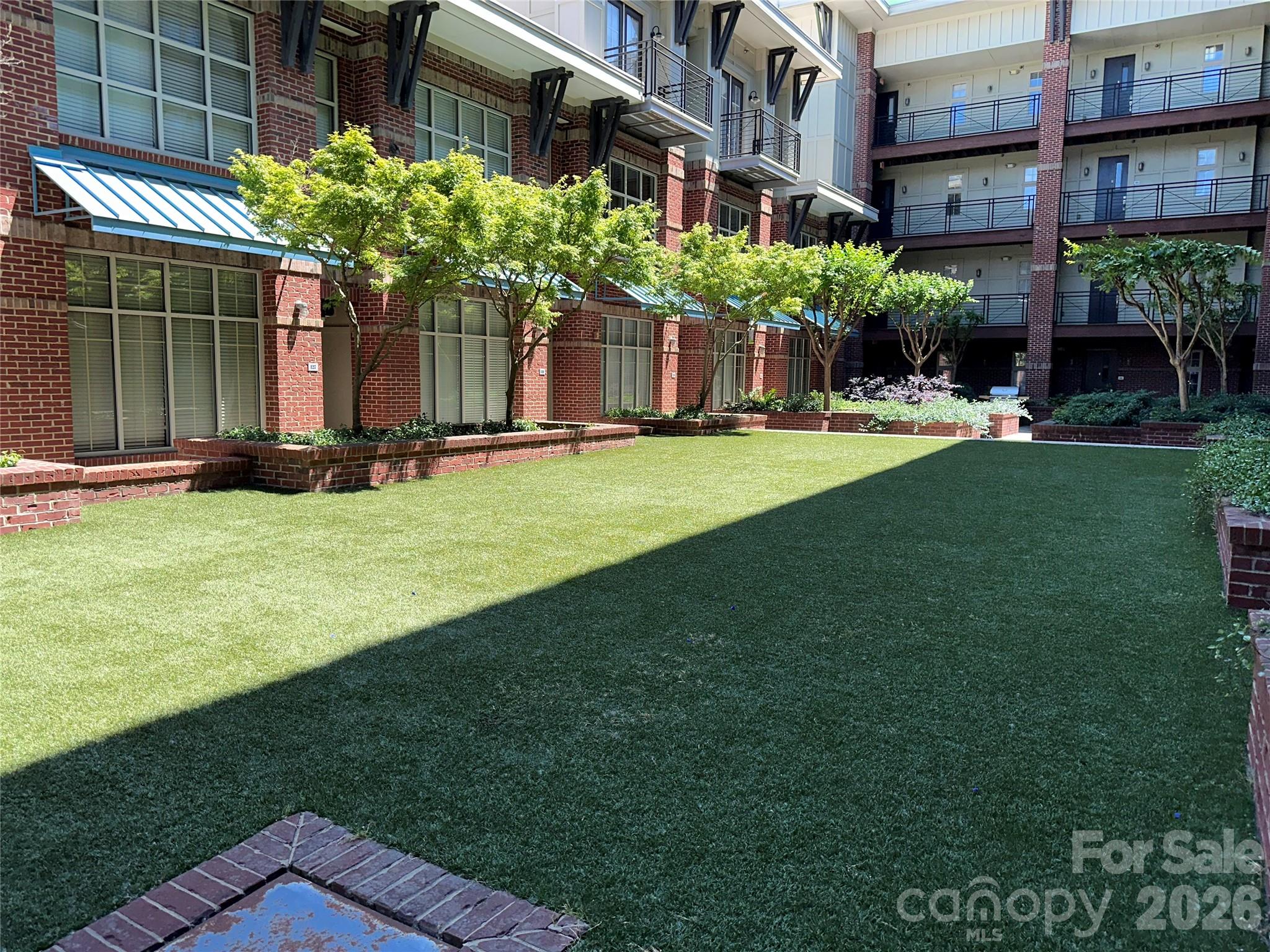 1101 W 1st Street — Charlotte