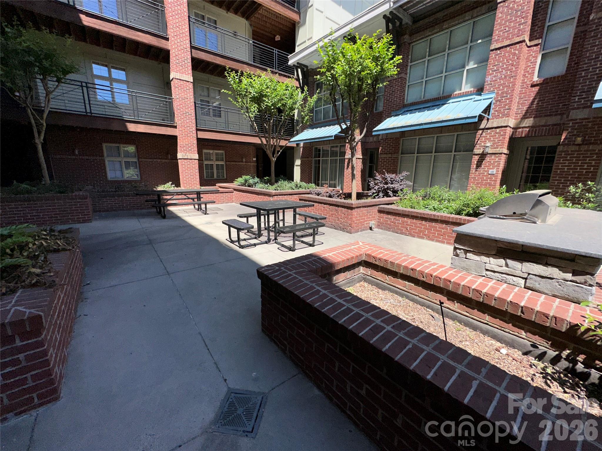 1101 W 1st Street — Charlotte