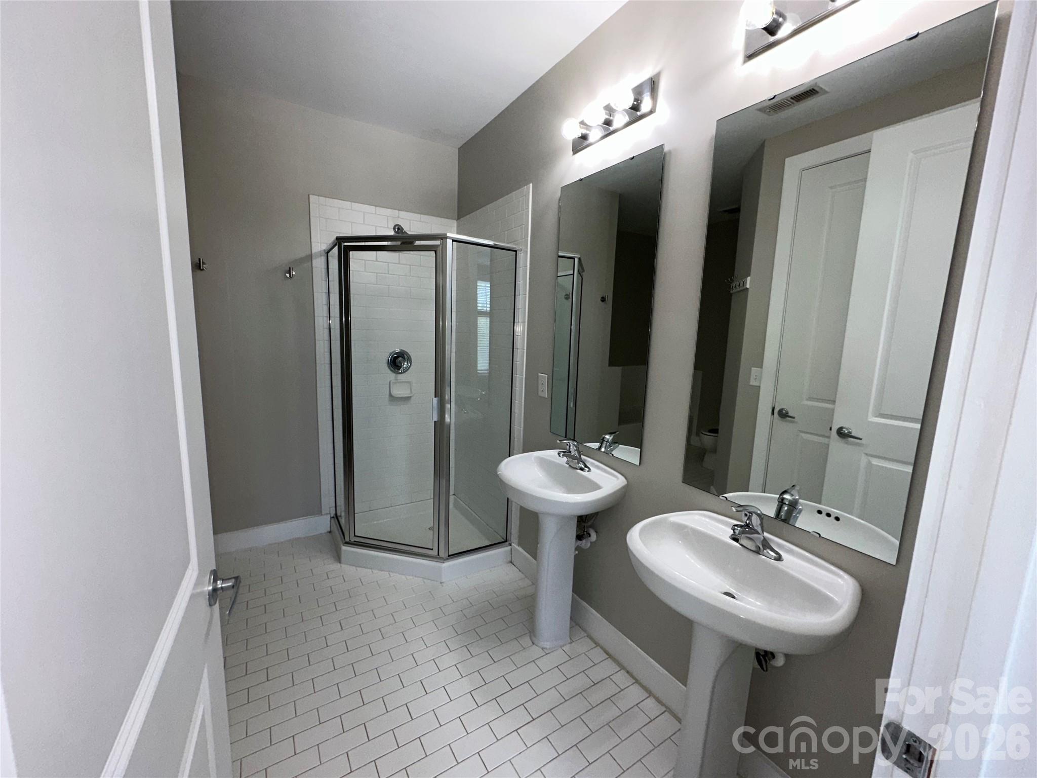 1101 W 1st Street — Charlotte