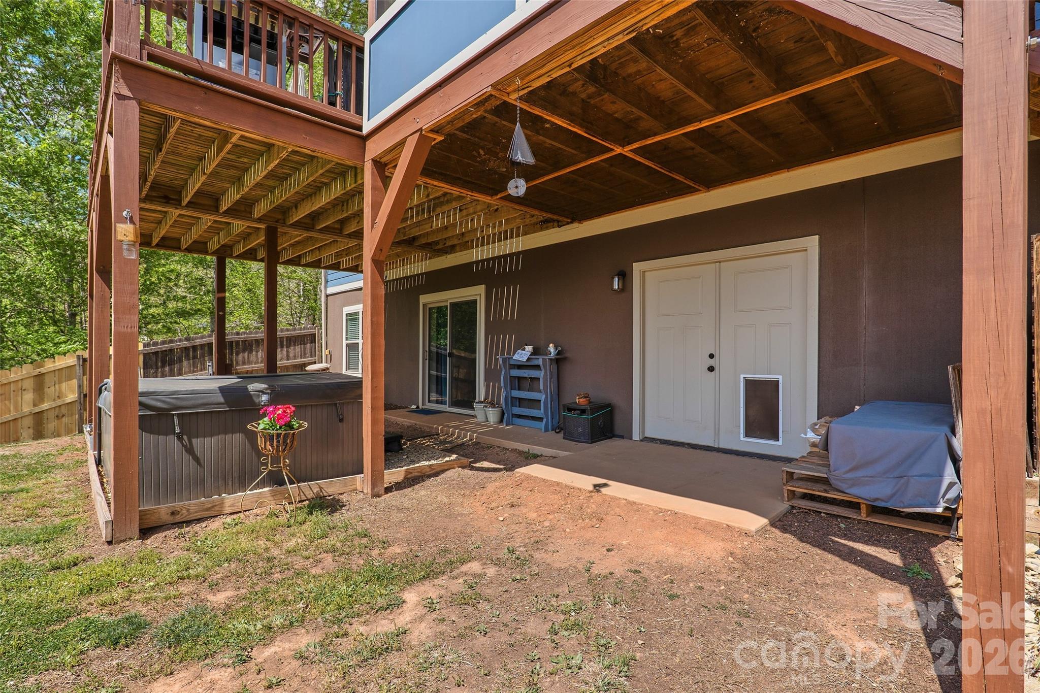 4 Oak Mountain Drive — Leicester