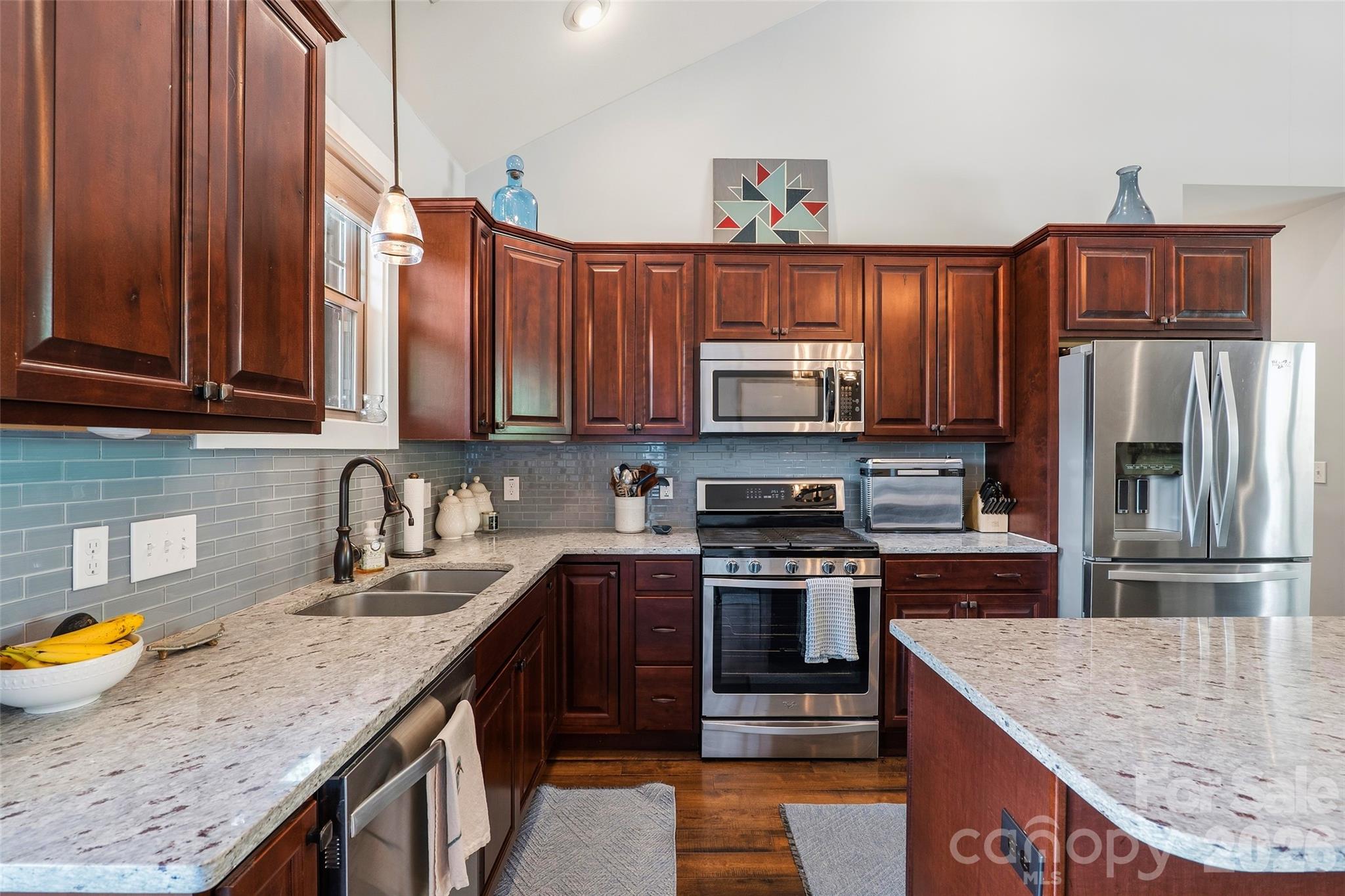 4 Oak Mountain Drive — Leicester