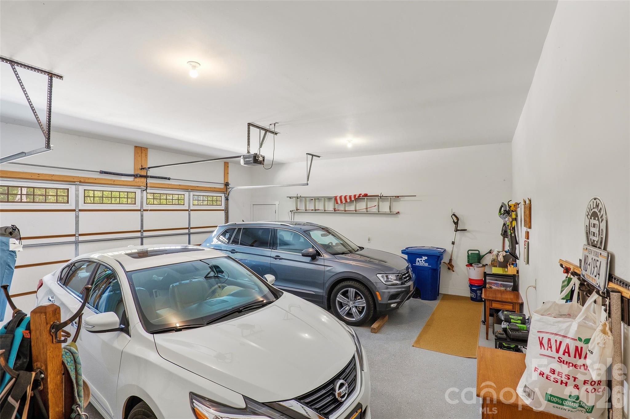 4 Oak Mountain Drive — Leicester